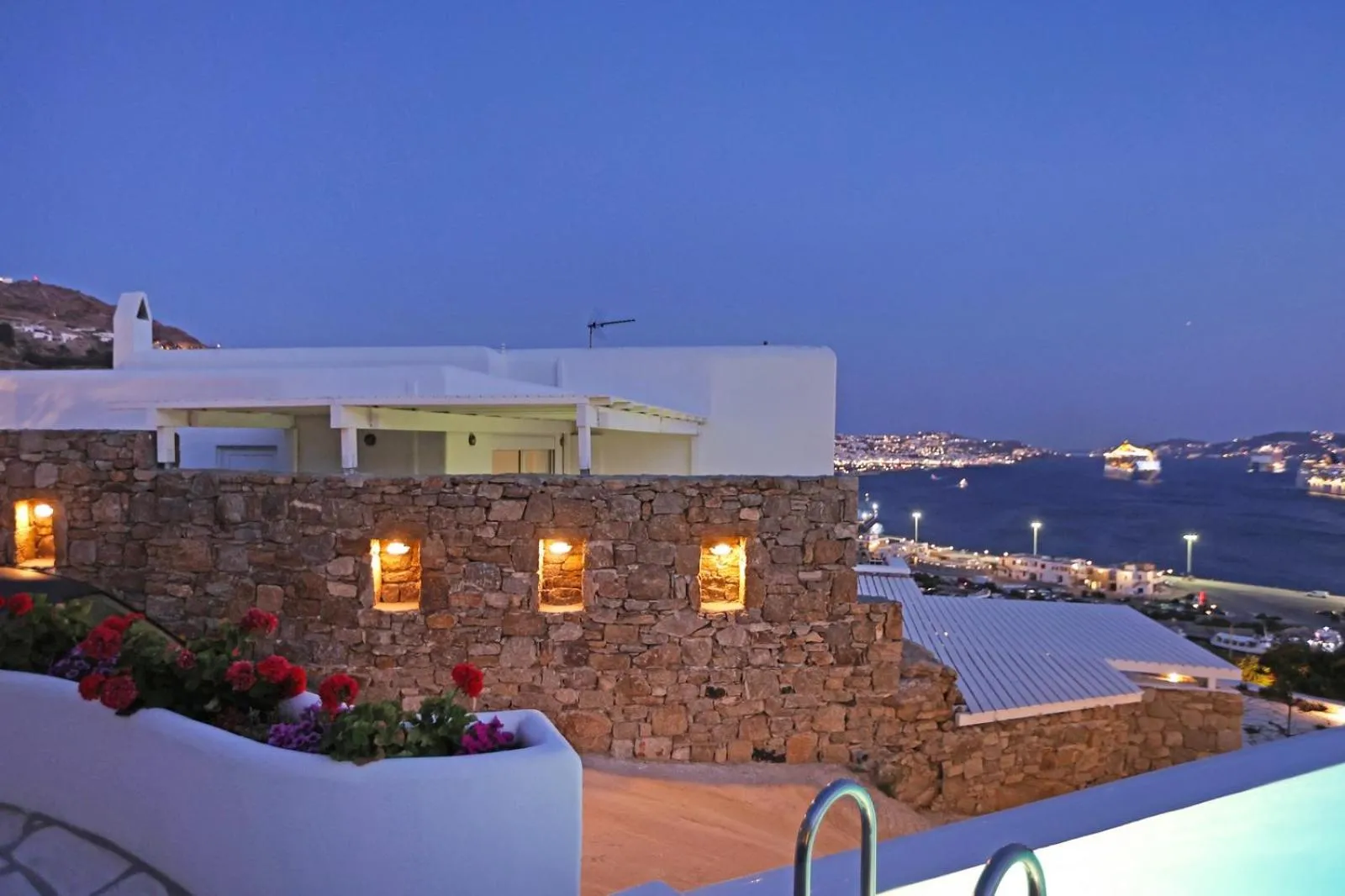 Adikri Villas & Suites