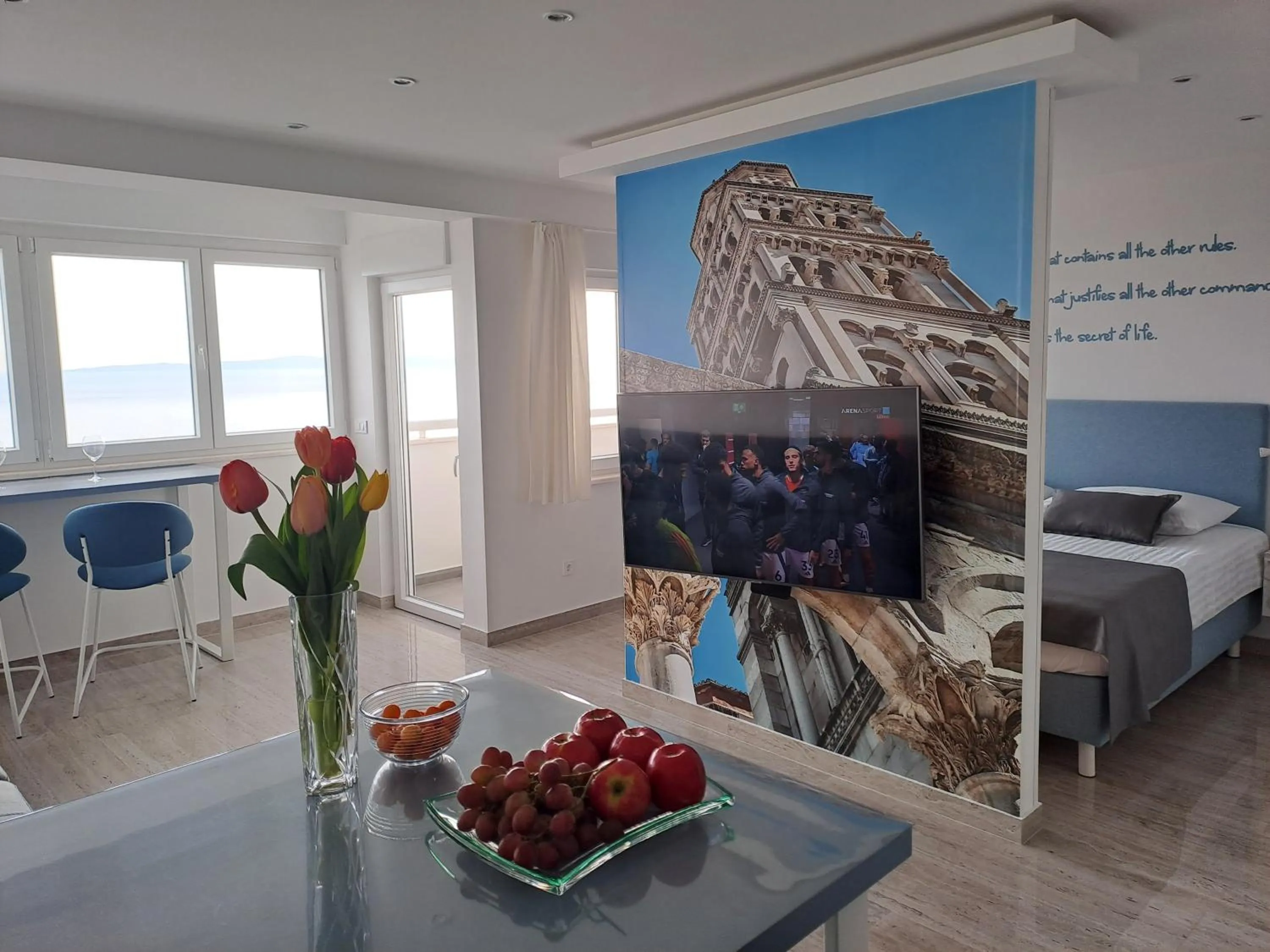 TV and multimedia in Sea View Apartment 4 You in Split