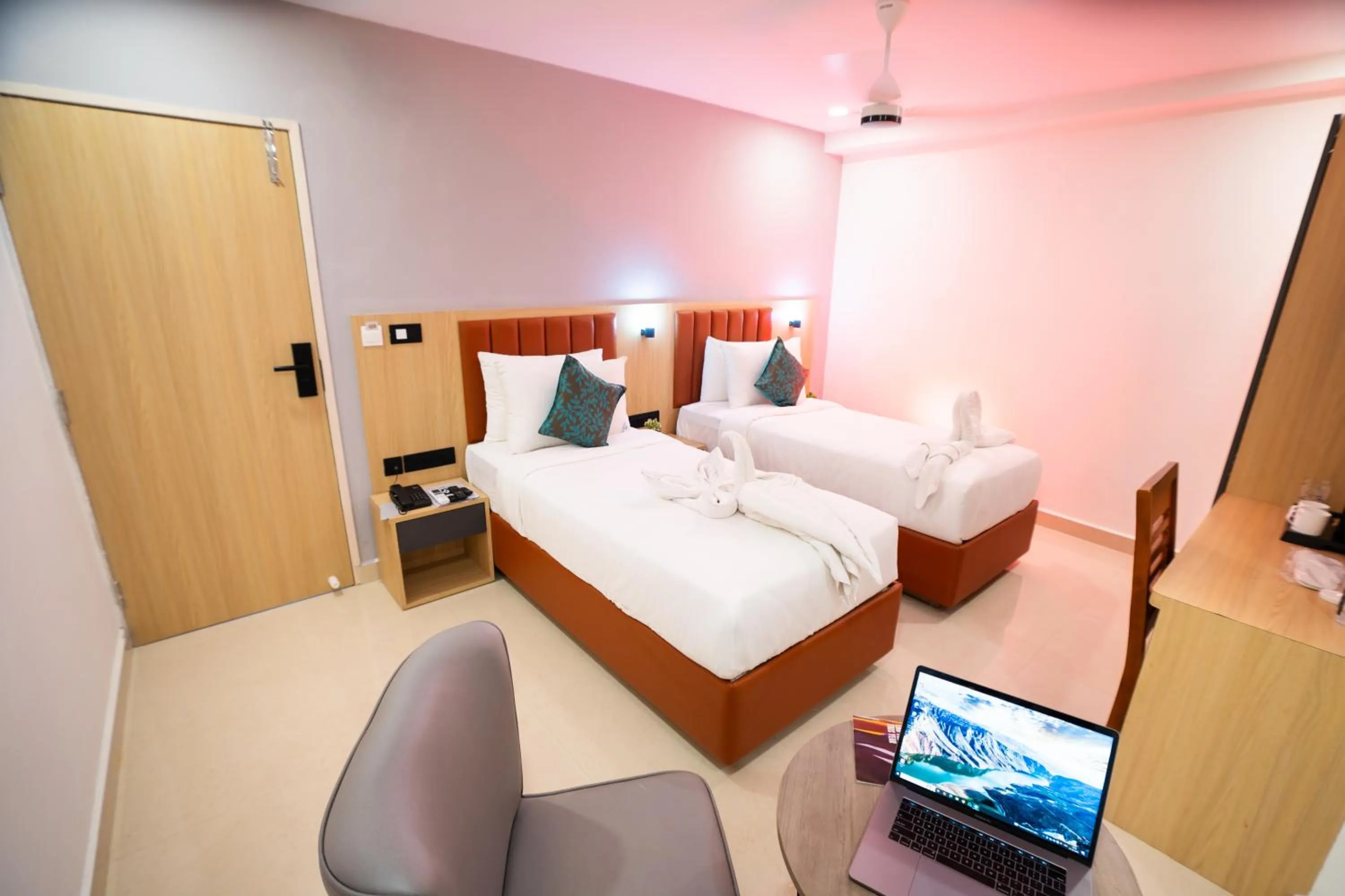 Photo of the whole room, Bed in Sunrise Business Hotel, S R Nagar - Ameerpet