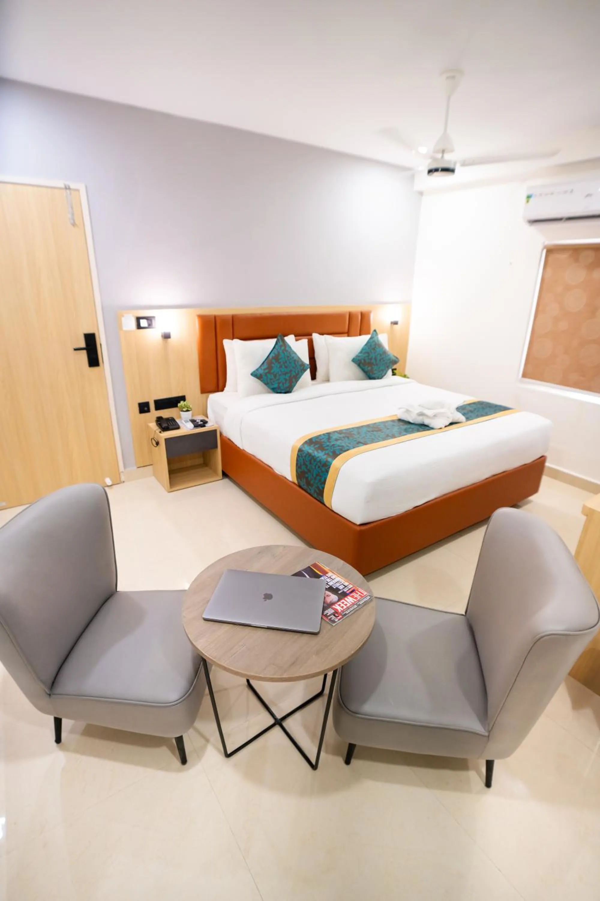 Photo of the whole room, Bed in Sunrise Business Hotel, S R Nagar - Ameerpet