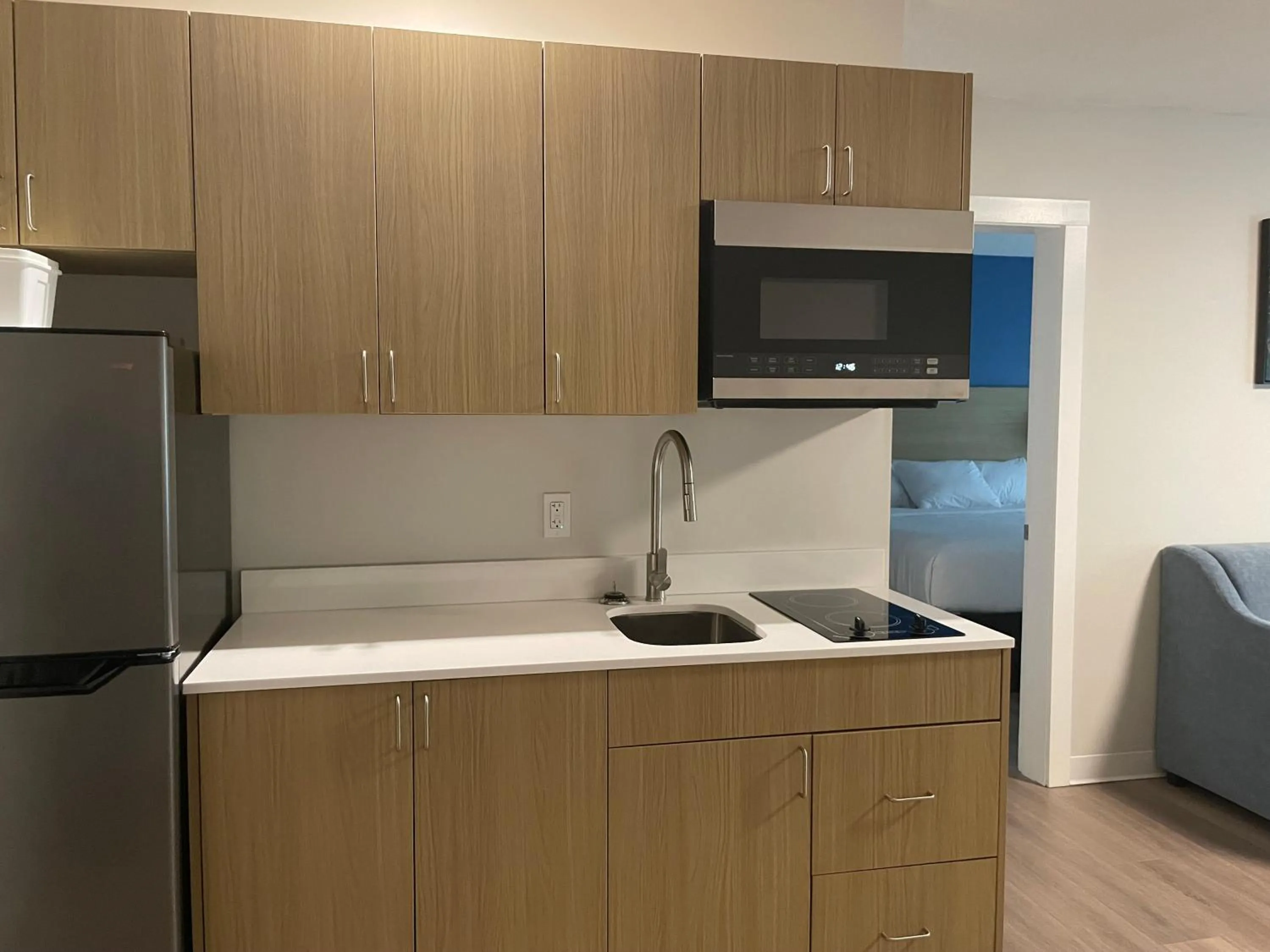 Kitchen or kitchenette in Baymont by Wyndham Gold River