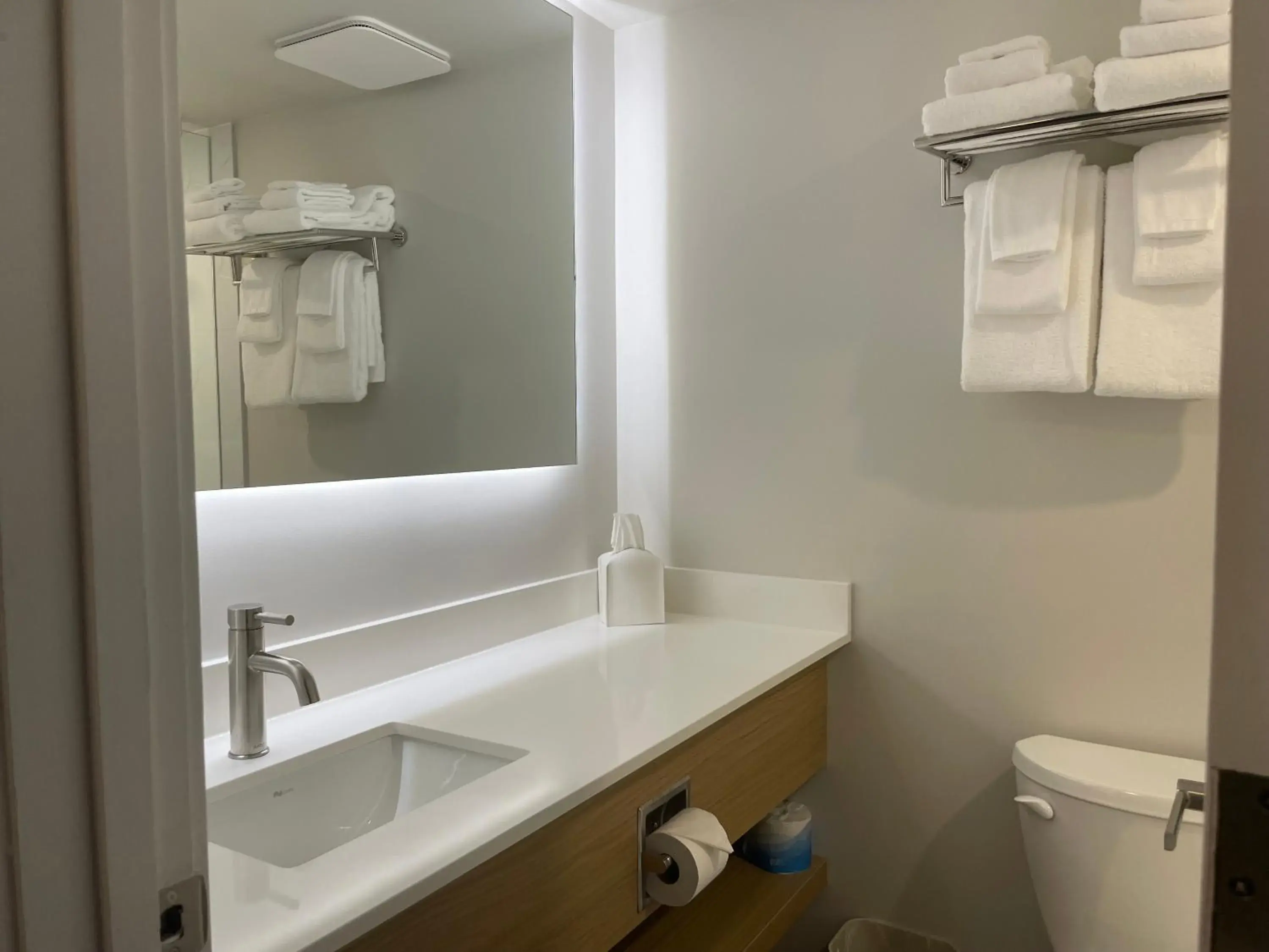 Baymont by Wyndham Gold River Baymont by Wyndham Gold River