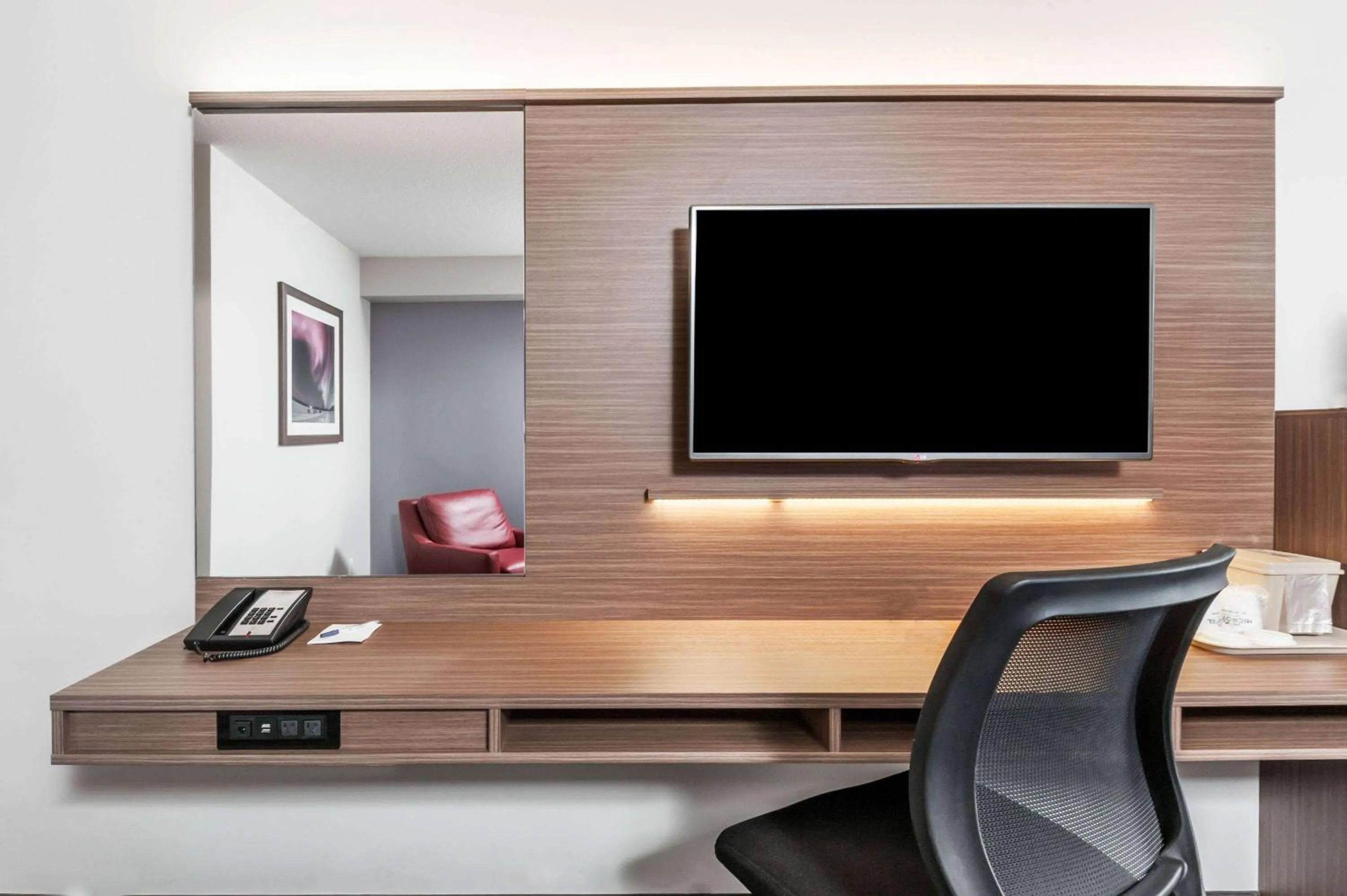 Photo of the whole room in Microtel Inn & Suites by Wyndham Fort Saint John