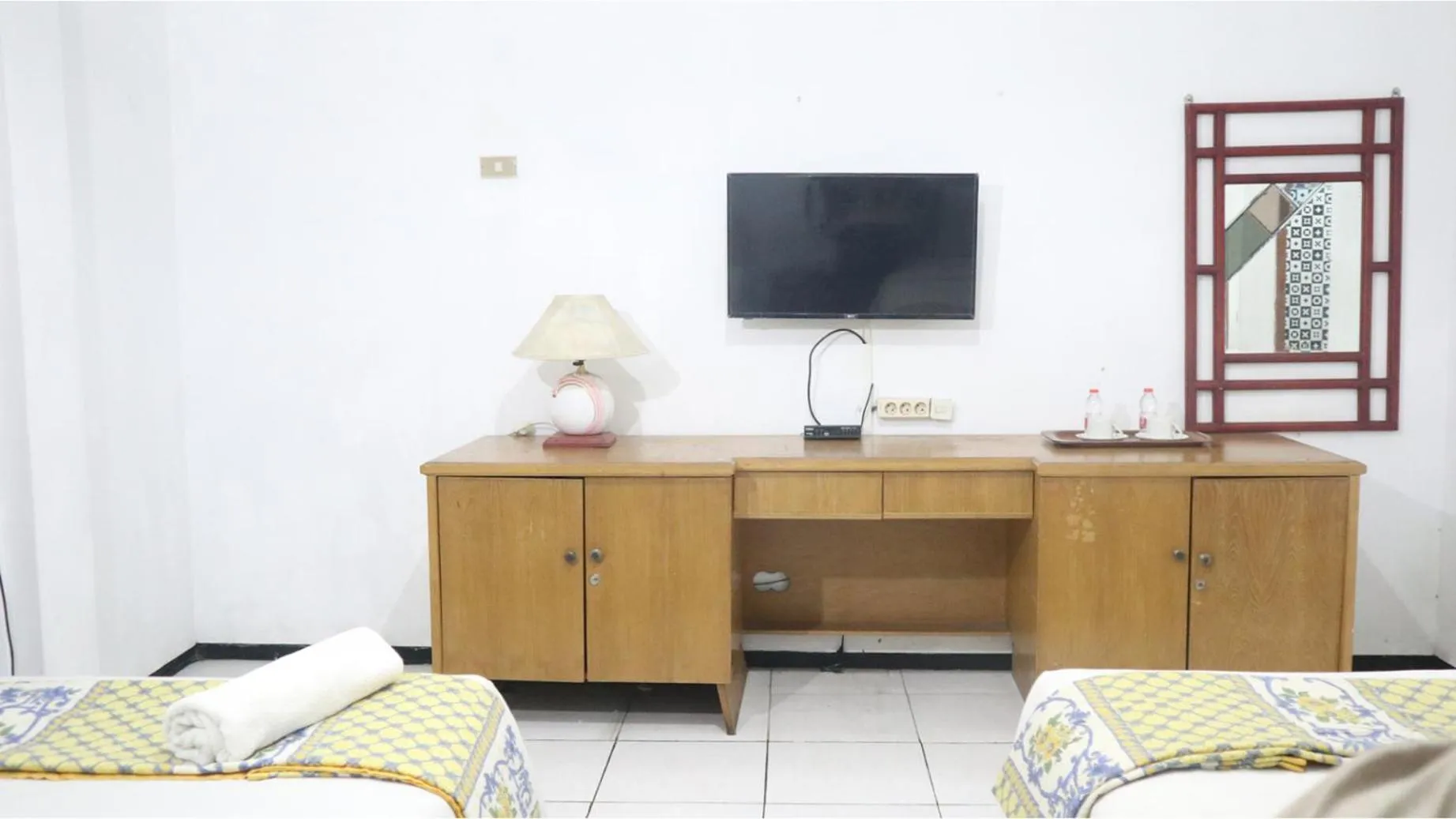 Bedroom, Bed in PLUM Hotel Palereman Batu