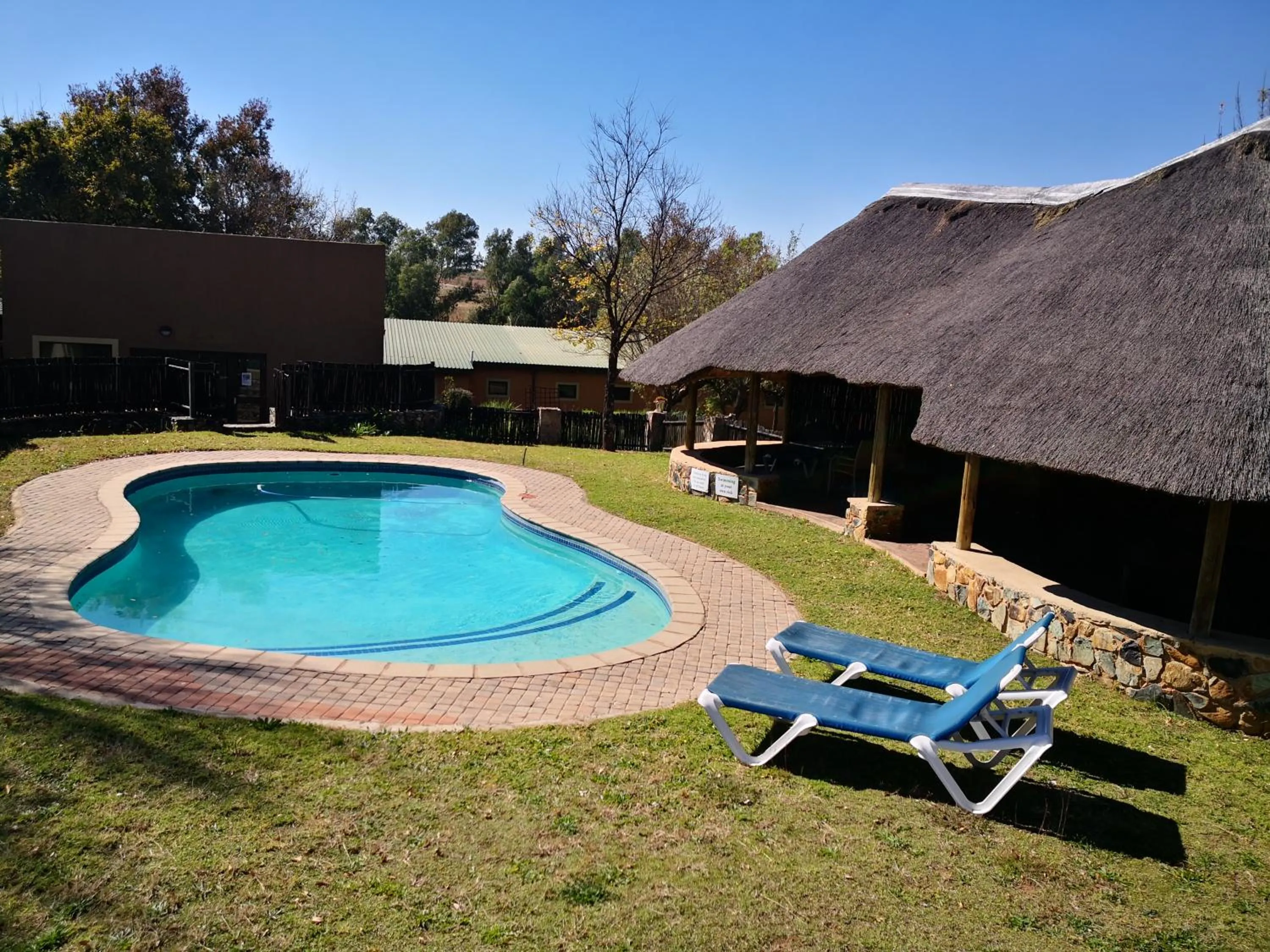 Swimming pool in Riverstone Lodge