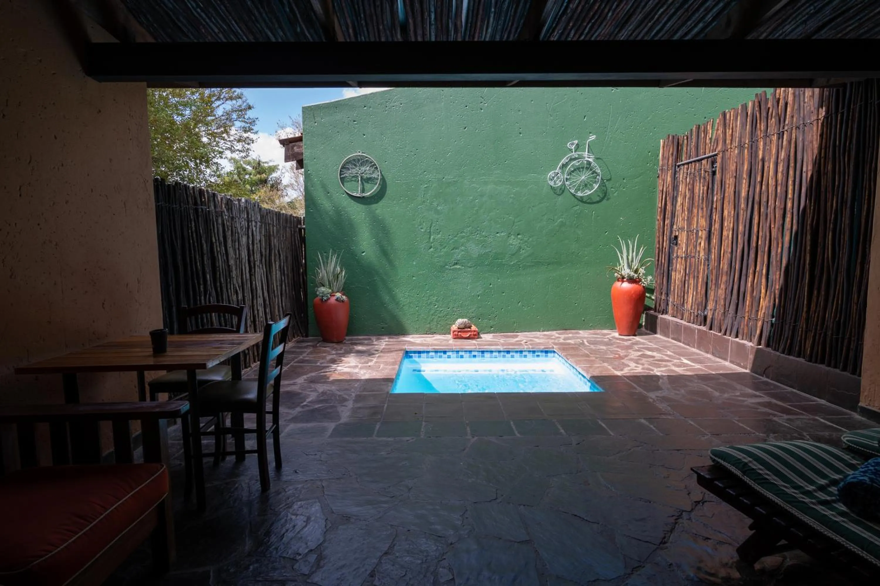 Swimming pool in Riverstone Lodge