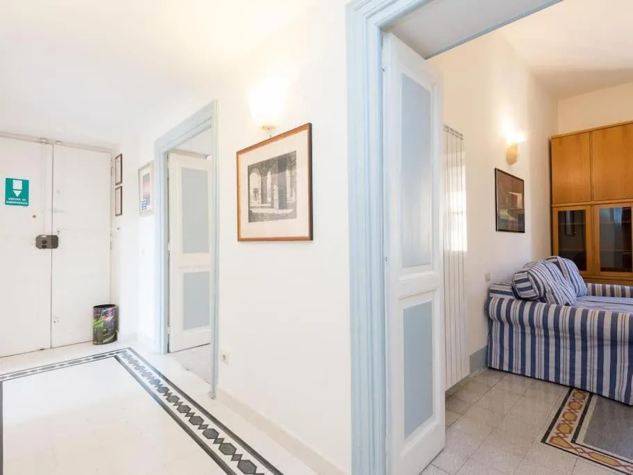 Vatican Comfortable Sunny Apartment