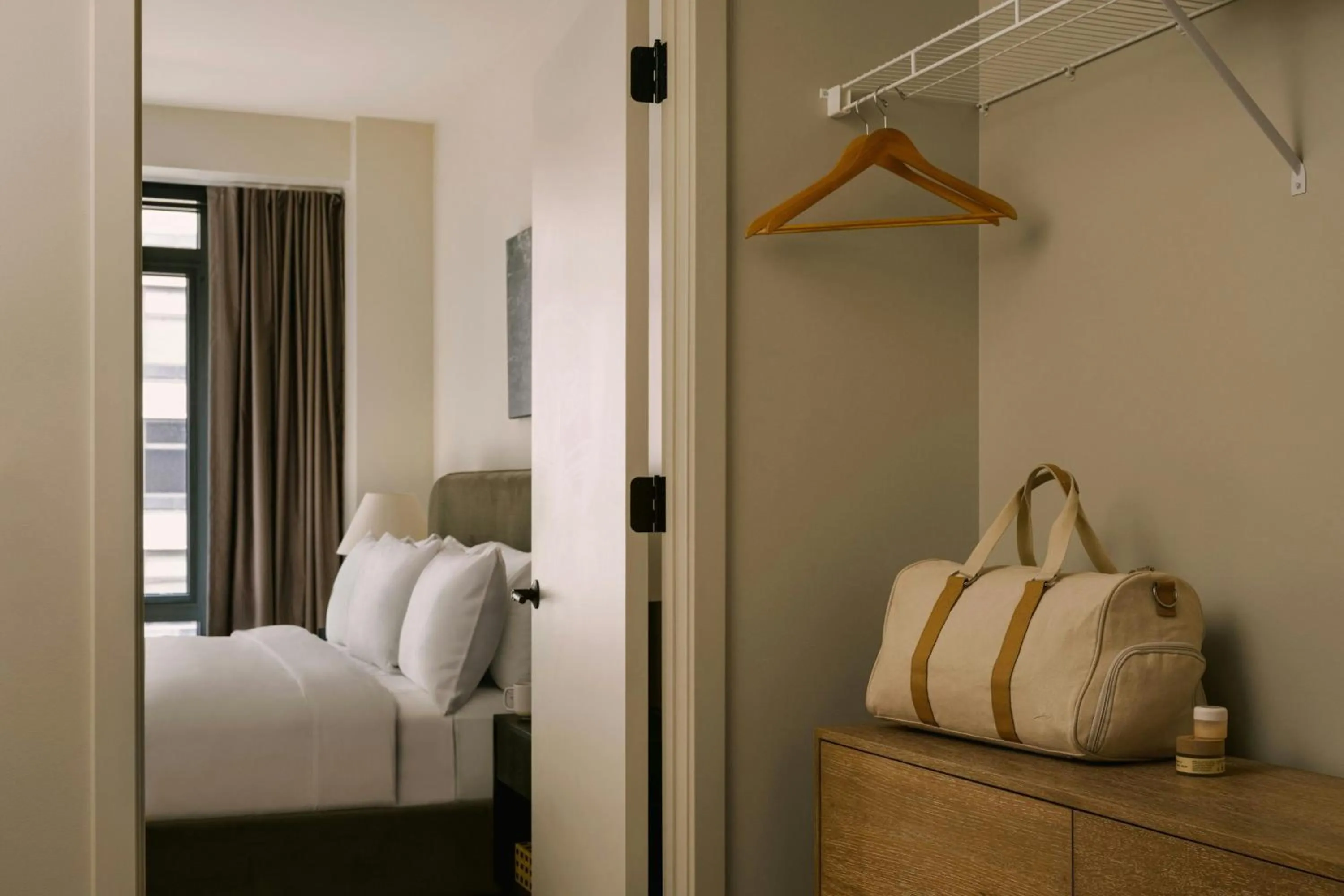 Bedroom, Bed in Sonder by Marriott Bonvoy Onterie Apartments Magnificent Mile