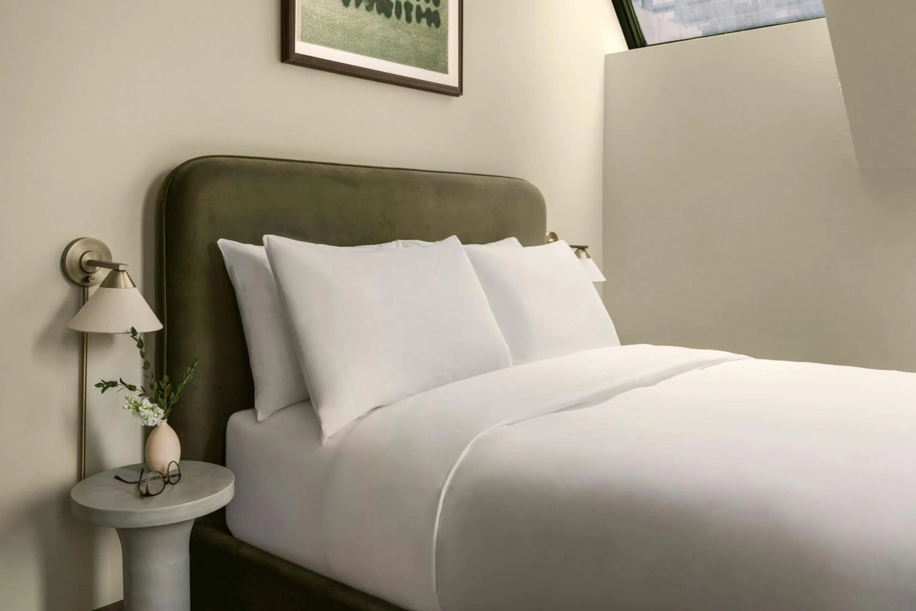 Bedroom, Bed in Sonder by Marriott Bonvoy Onterie Apartments Magnificent Mile