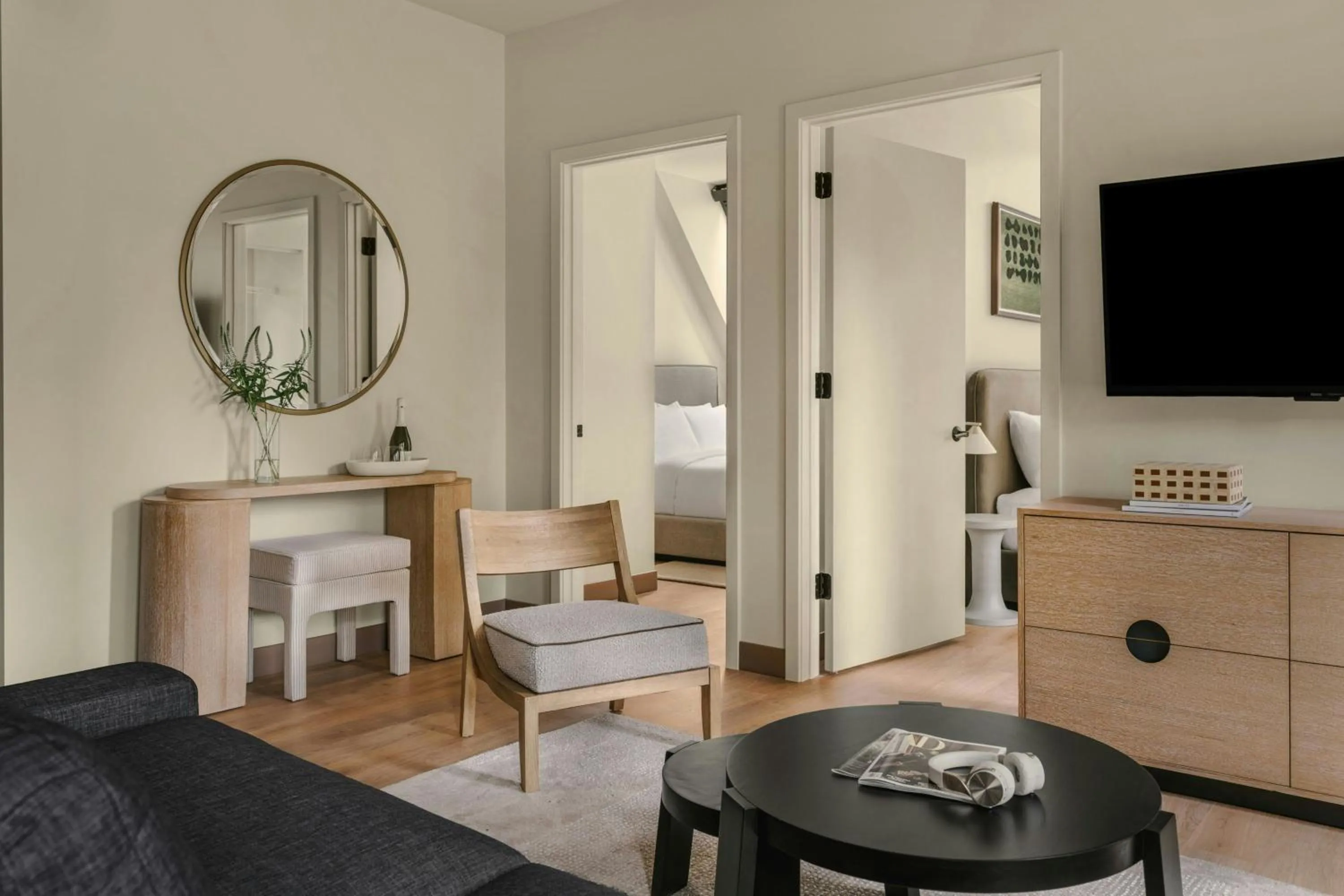 Living room in Sonder by Marriott Bonvoy Onterie Apartments Magnificent Mile