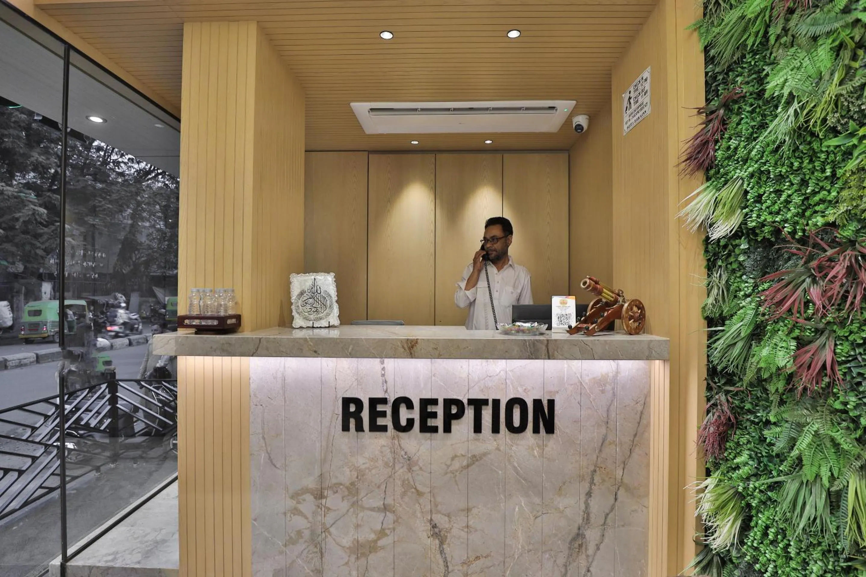 People in Hotel Bawa Inn