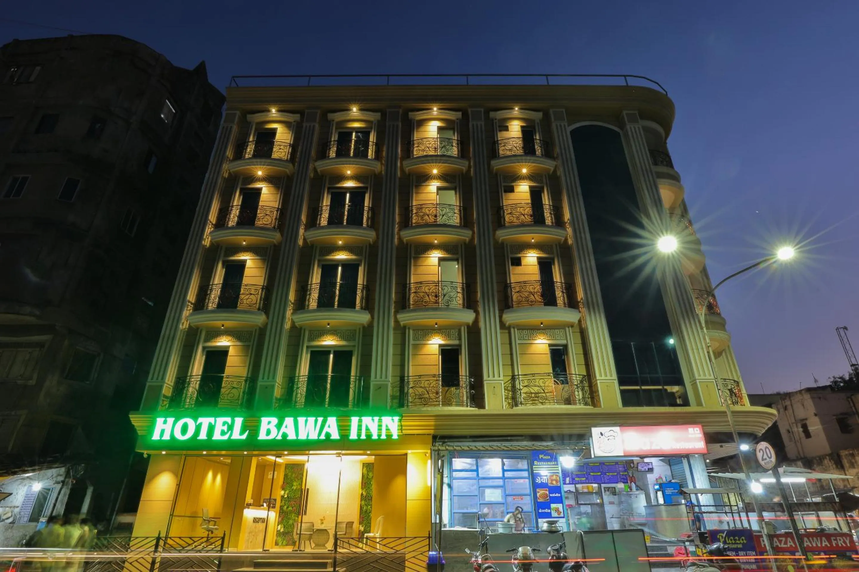Property building in Hotel Bawa Inn