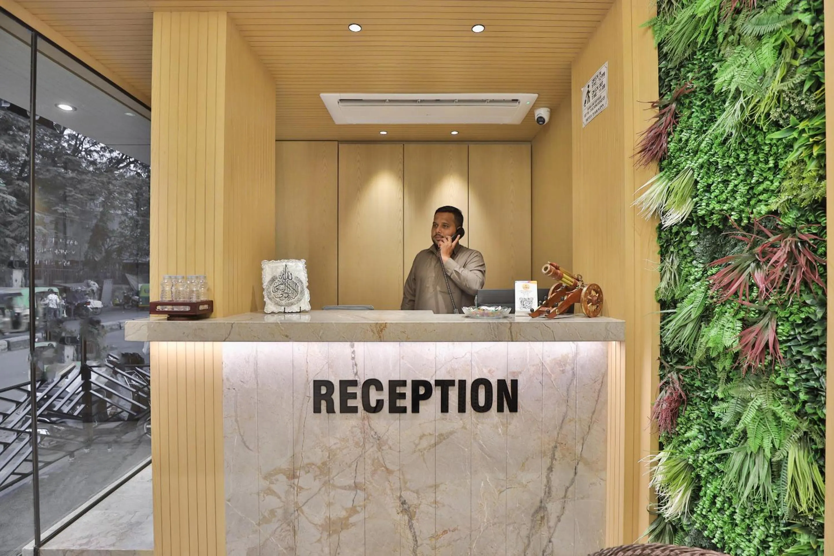 People in Hotel Bawa Inn