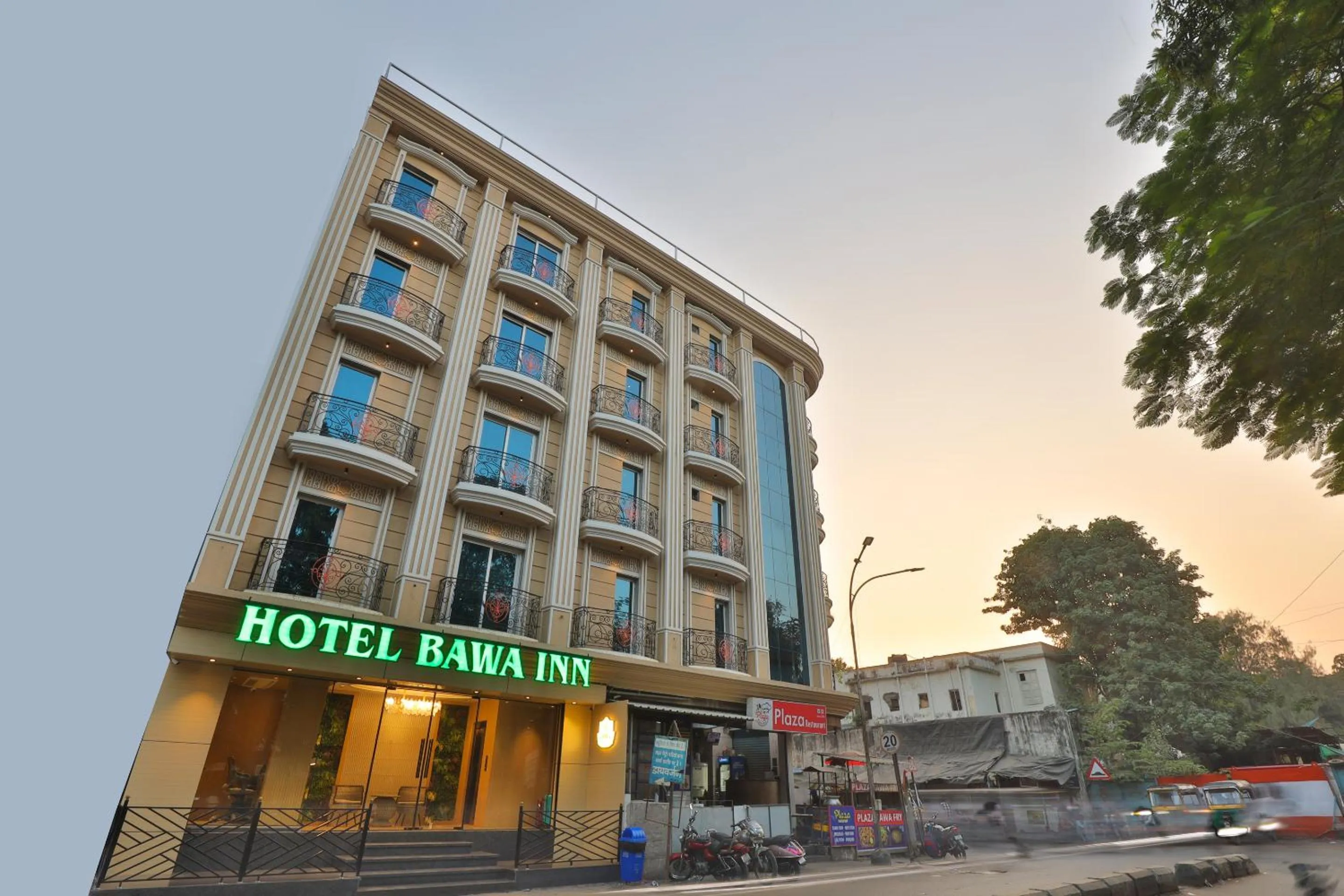 Property building in Hotel Bawa Inn