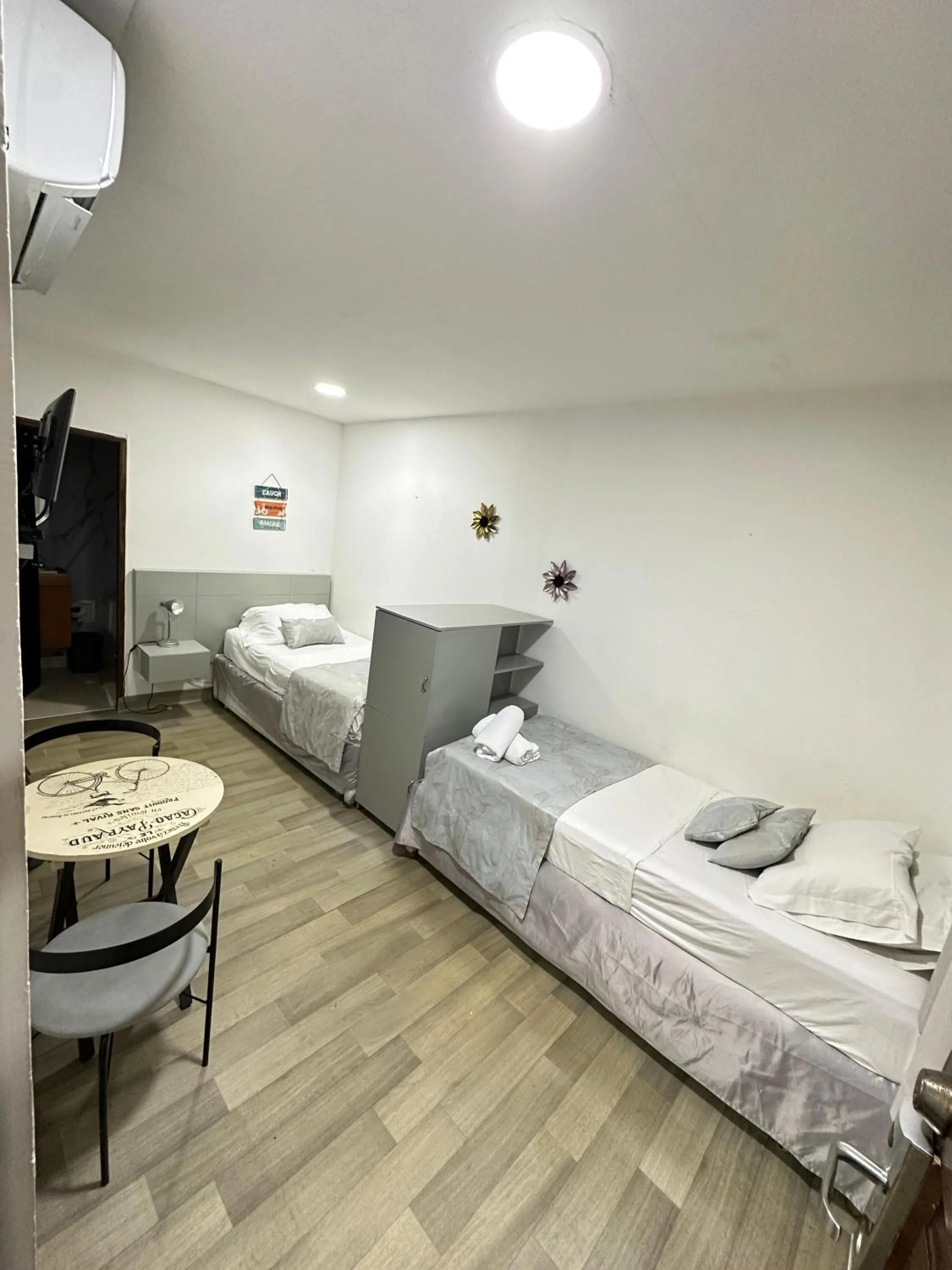 Photo of the whole room, Bed in Santa Alejandría Hotel