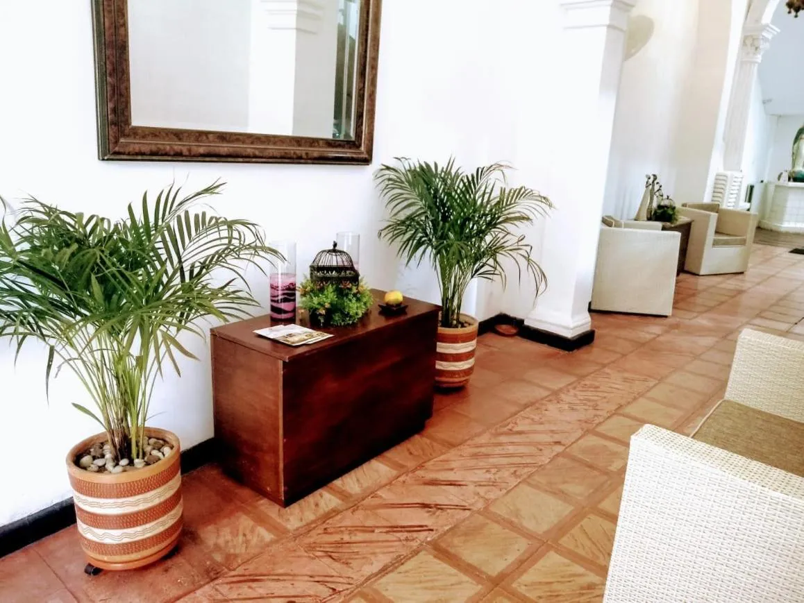 Santa Alejandría Hotel