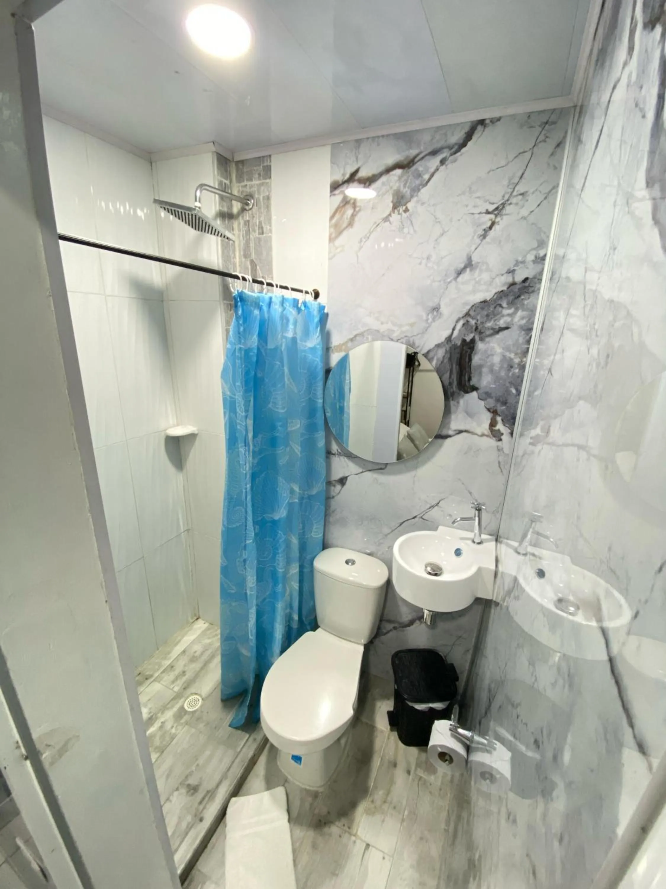 Shower in Santa Alejandría Hotel