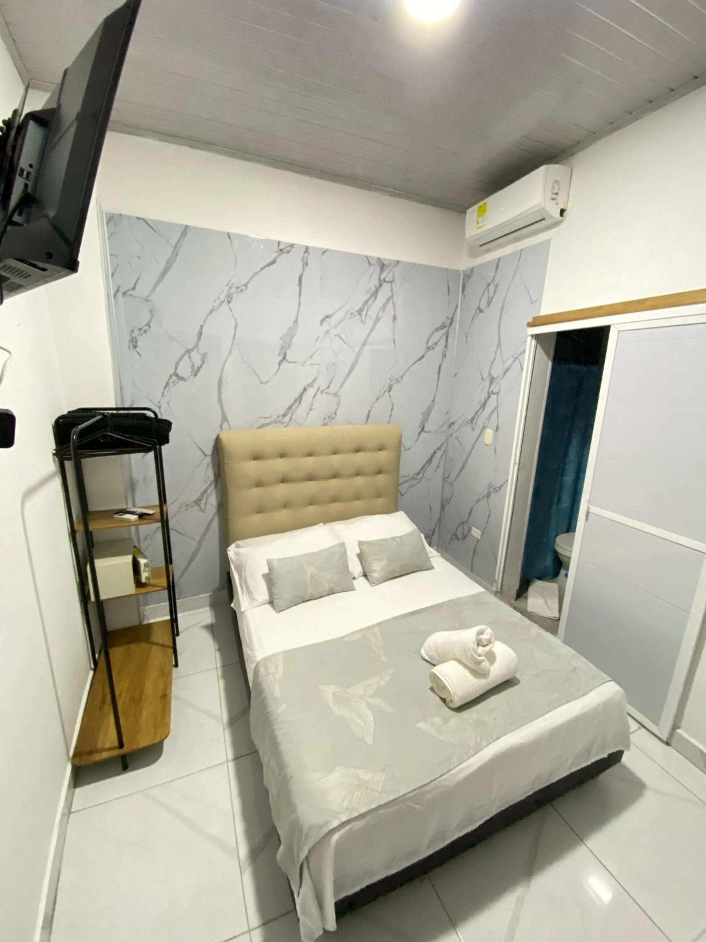 TV and multimedia, Bed in Santa Alejandría Hotel