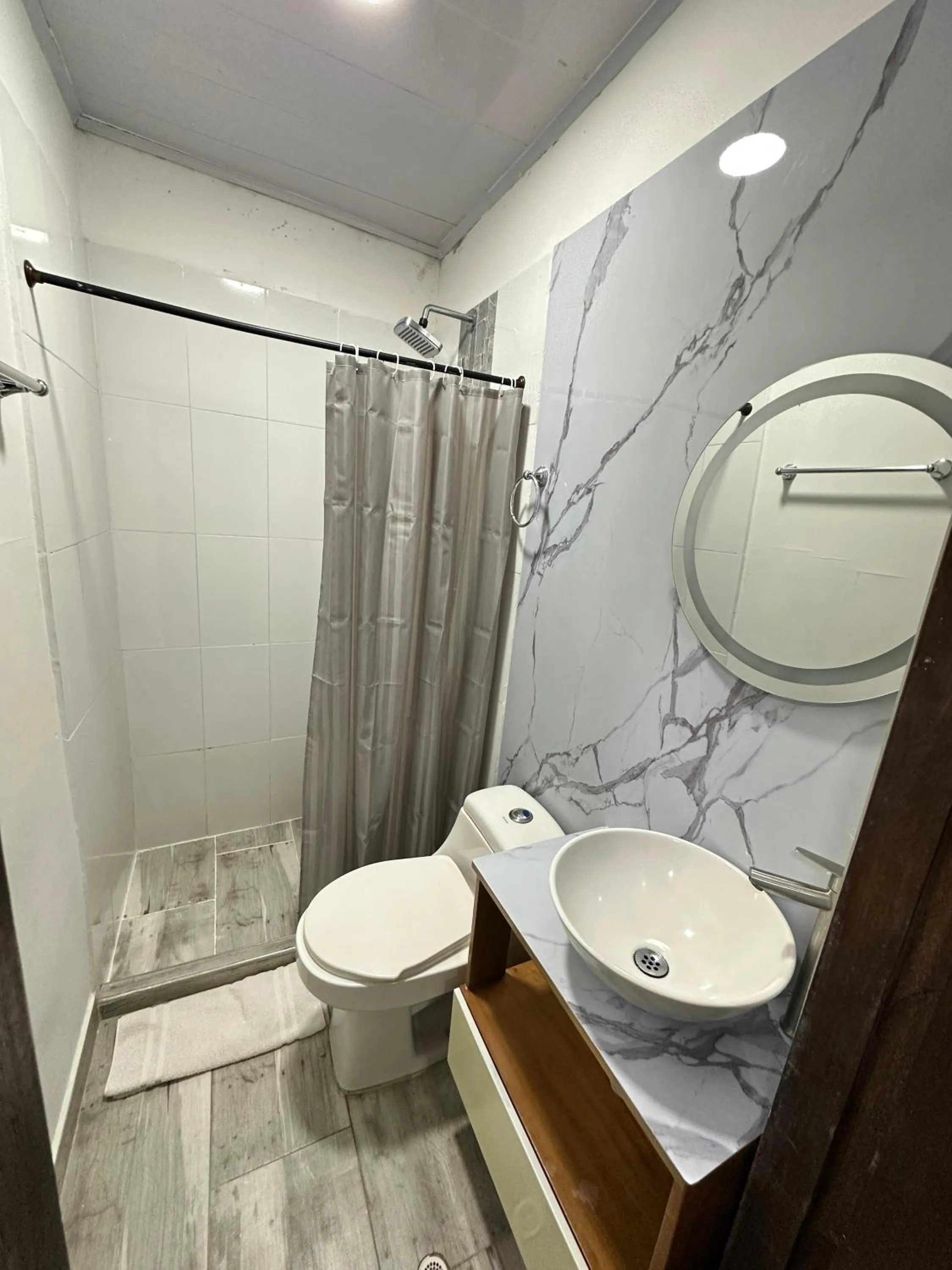 Shower in Santa Alejandría Hotel