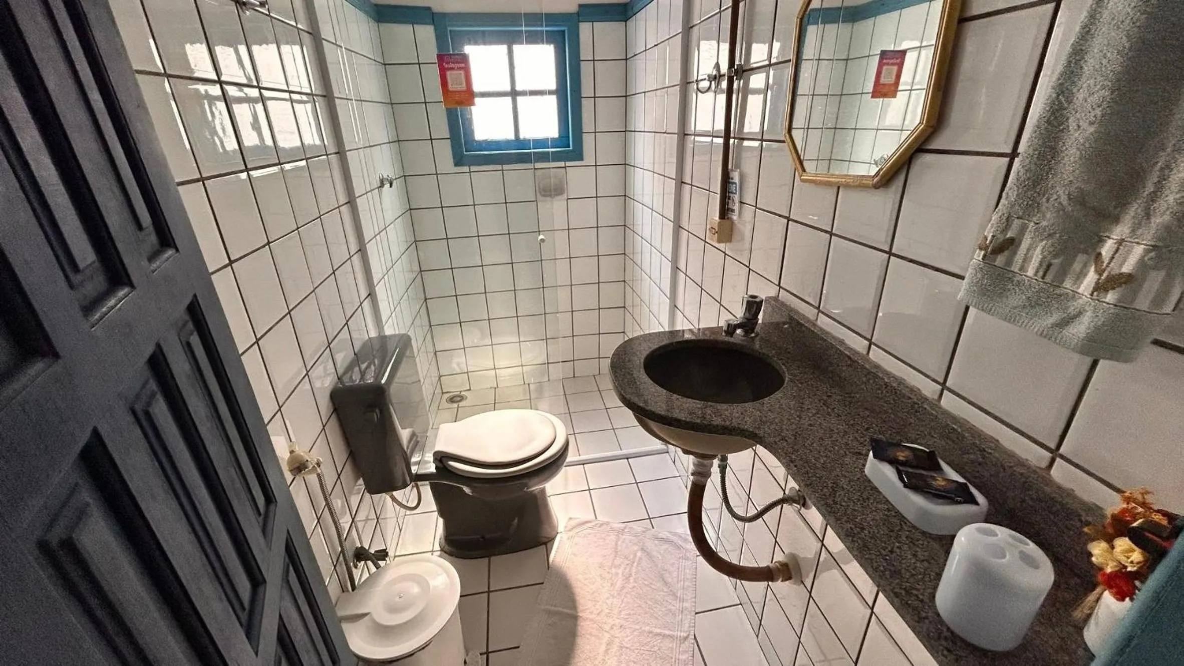 Toilet in Pousada Canto do Mar Ilha Grande