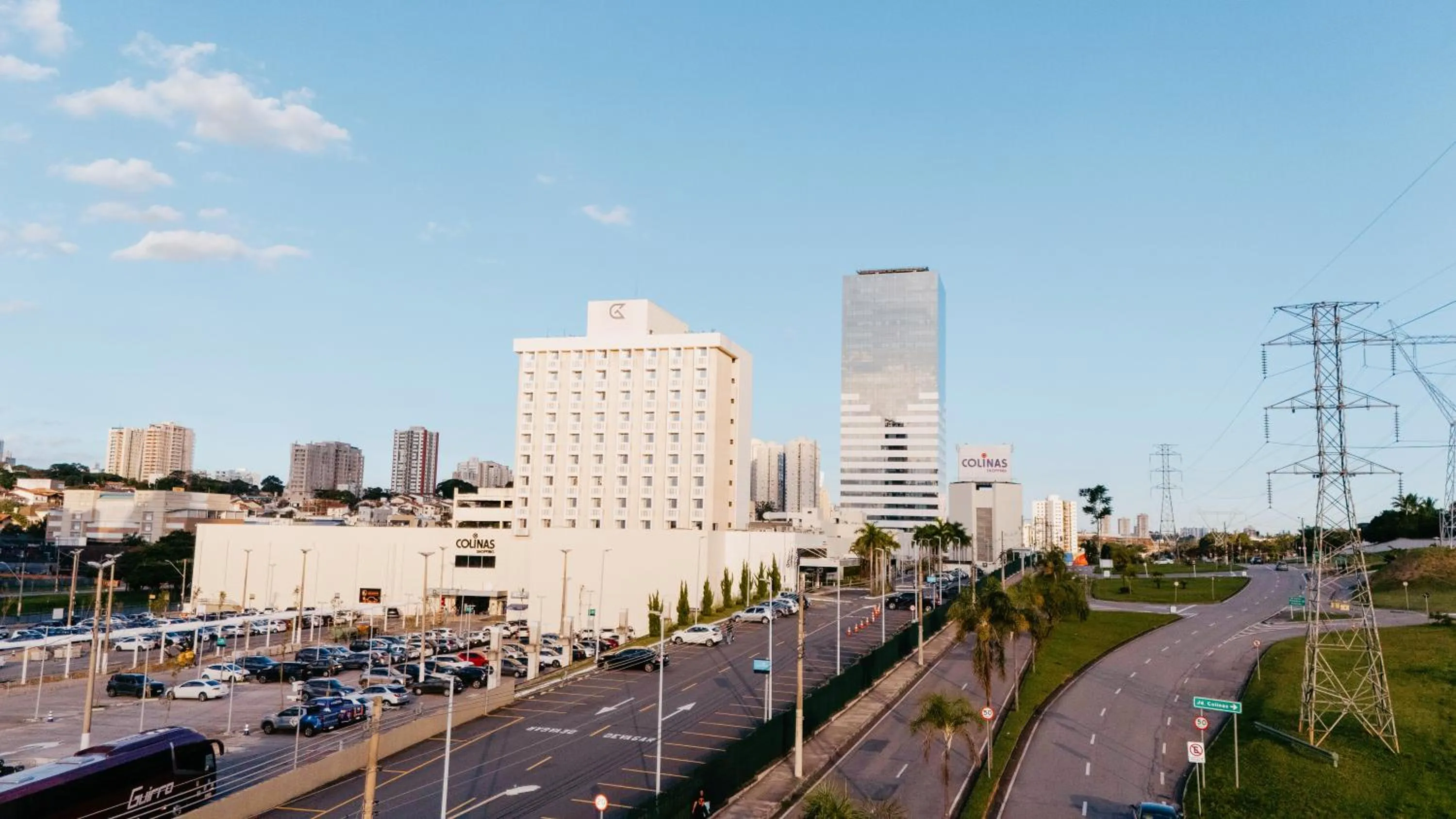 Property building in Golden Tulip São José dos Campos