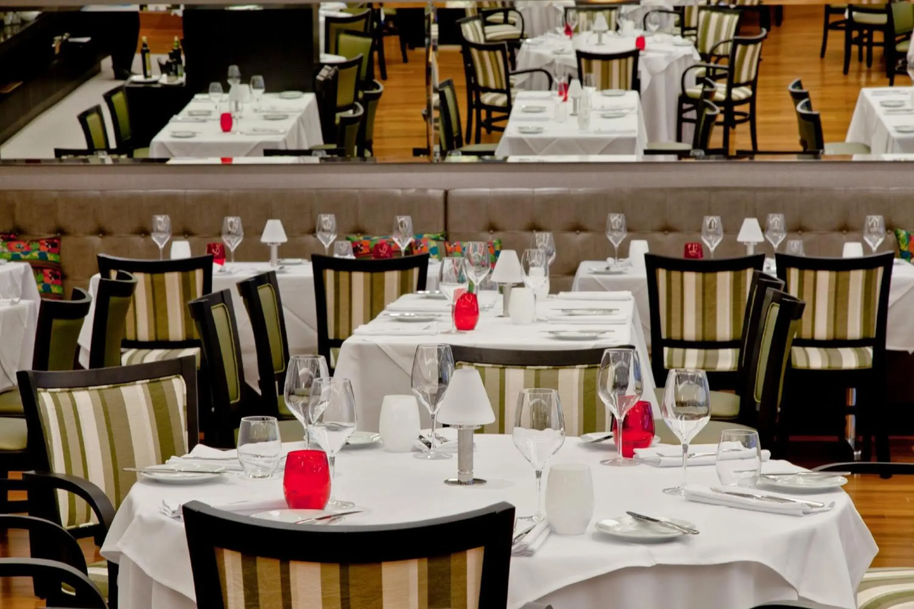 Restaurant/places to eat in Golden Tulip São José dos Campos Restaurant/places to eat in Golden Tulip São José dos Campos