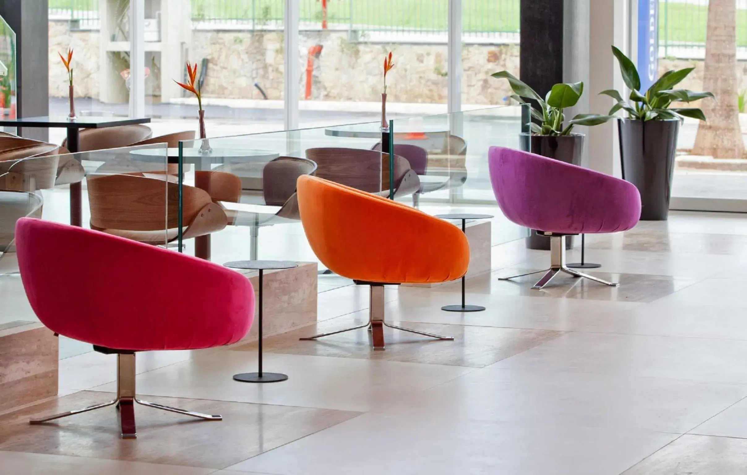 Facade/entrance in Golden Tulip São José dos Campos Facade/entrance in Golden Tulip São José dos Campos