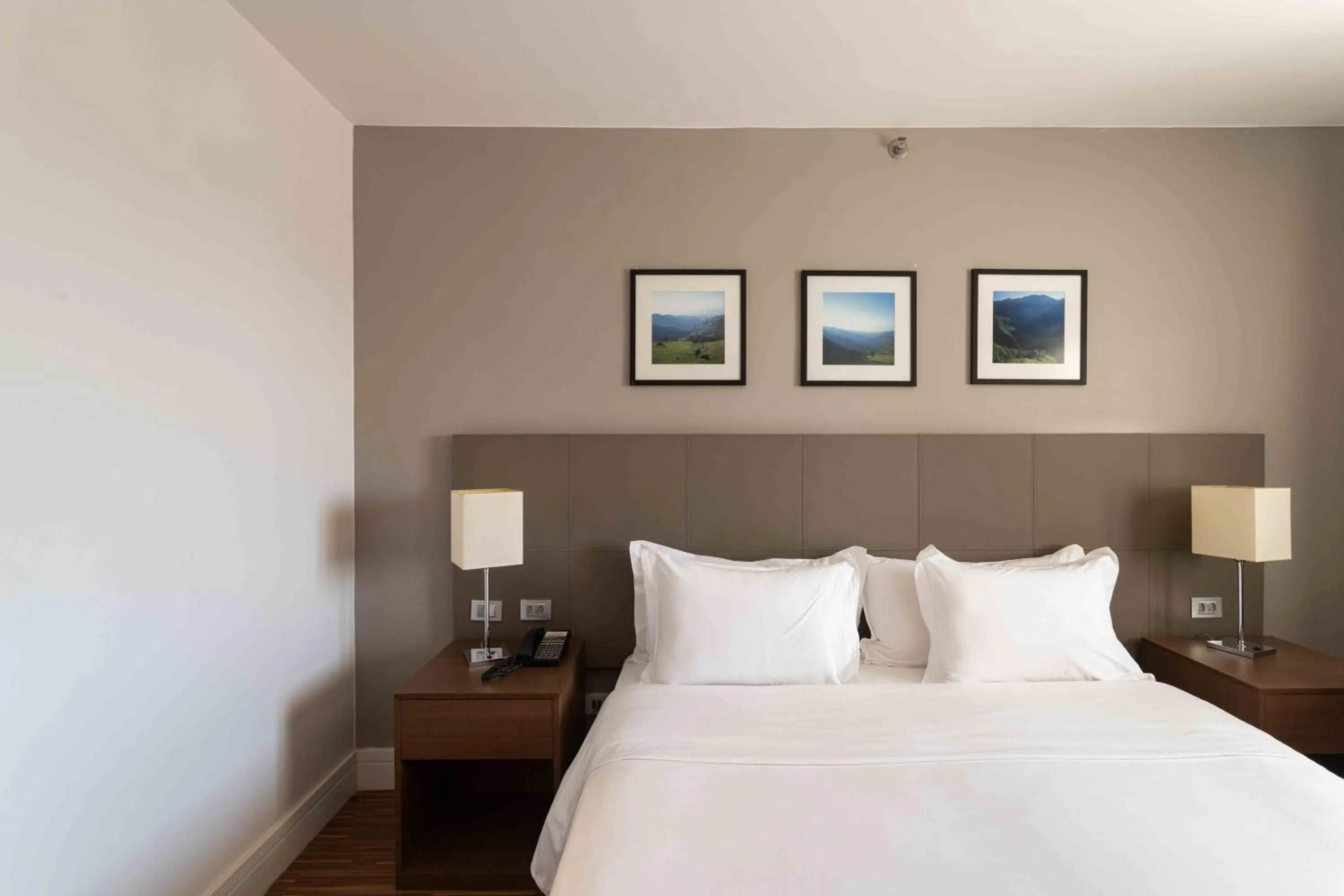 Bed in Golden Tulip São José dos Campos