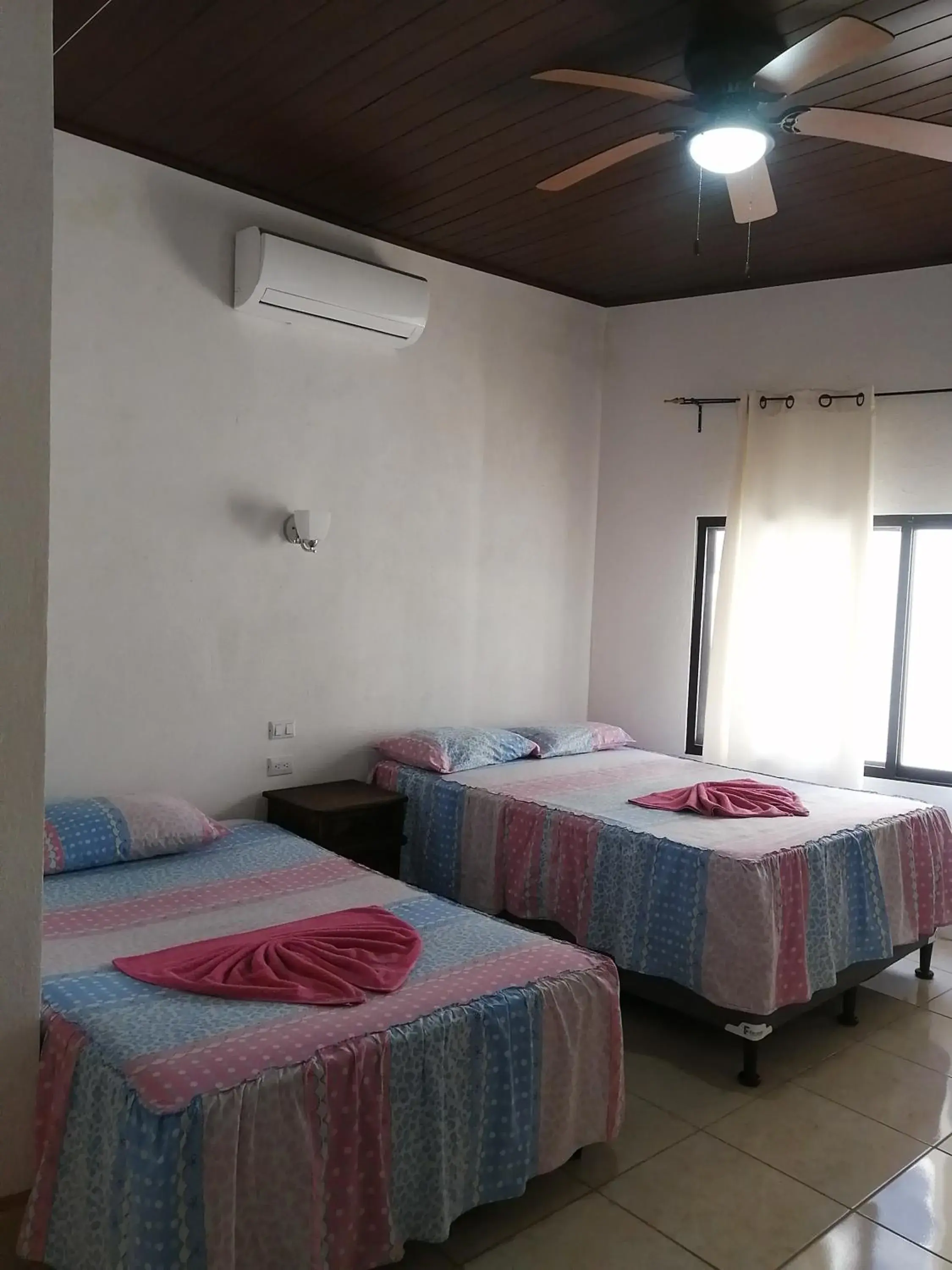 Double or Twin Room with Air Conditioning in La Posada De Don Jose Double or Twin Room with Air Conditioning in La Posada De Don Jose