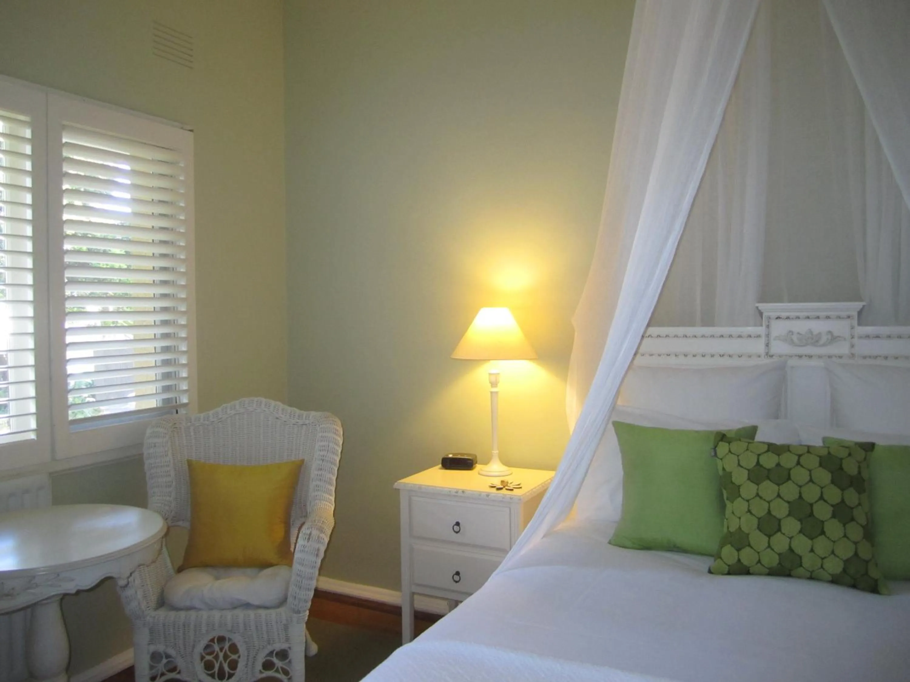 Bed in Plantation House at Whitecliffs Bed and Breakfast