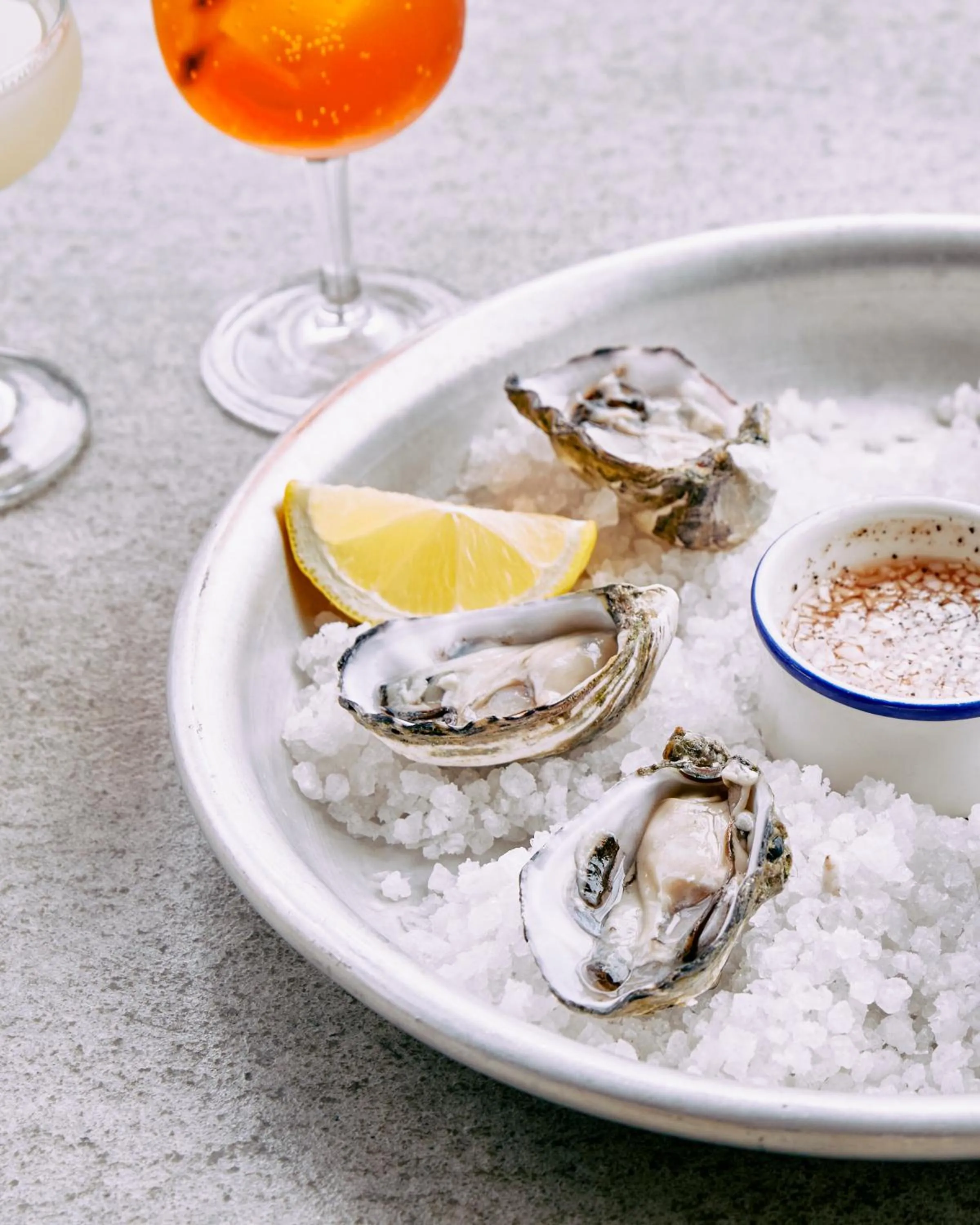 Food and drinks in Lorne Hotel