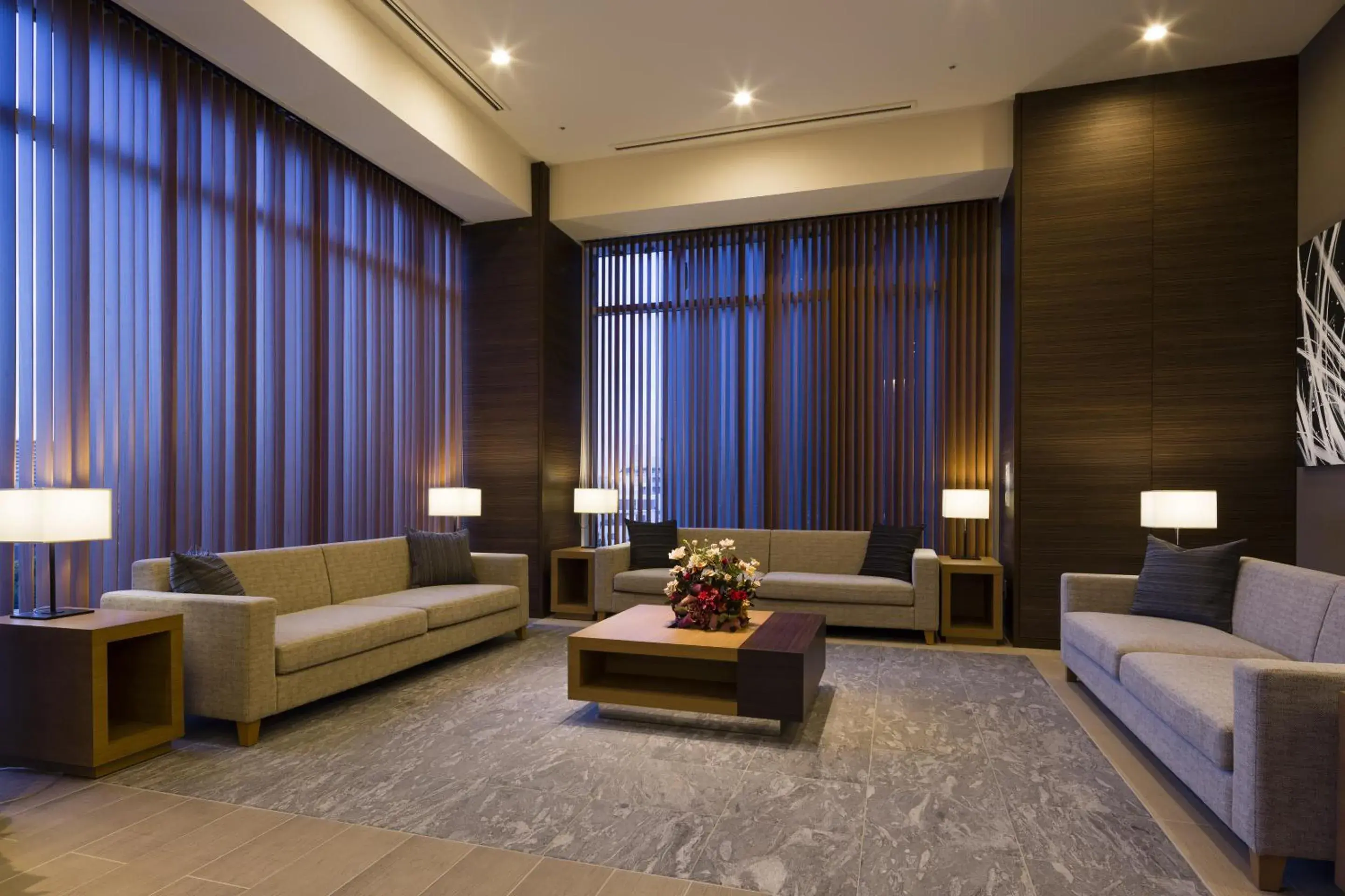 Lobby or reception in Hotel Sunroute Chiba Lobby or reception in Hotel Sunroute Chiba