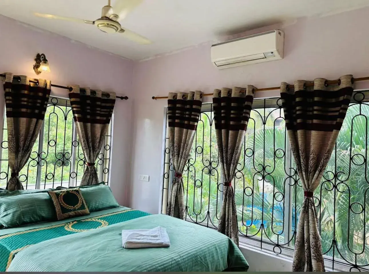 Bed in The Bodhi Tree Resort Bed in The Bodhi Tree Resort