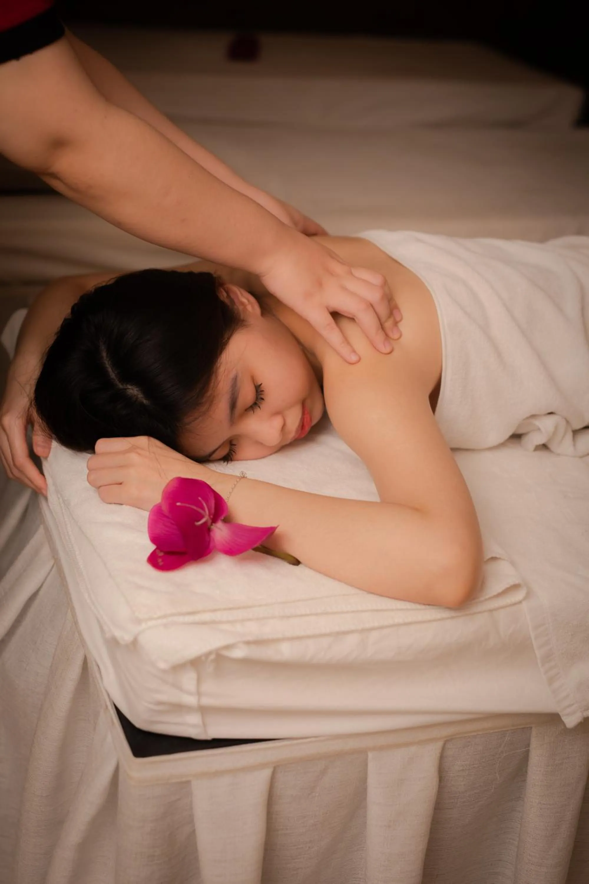 Massage in Sea Phoenix Hotel Da Nang