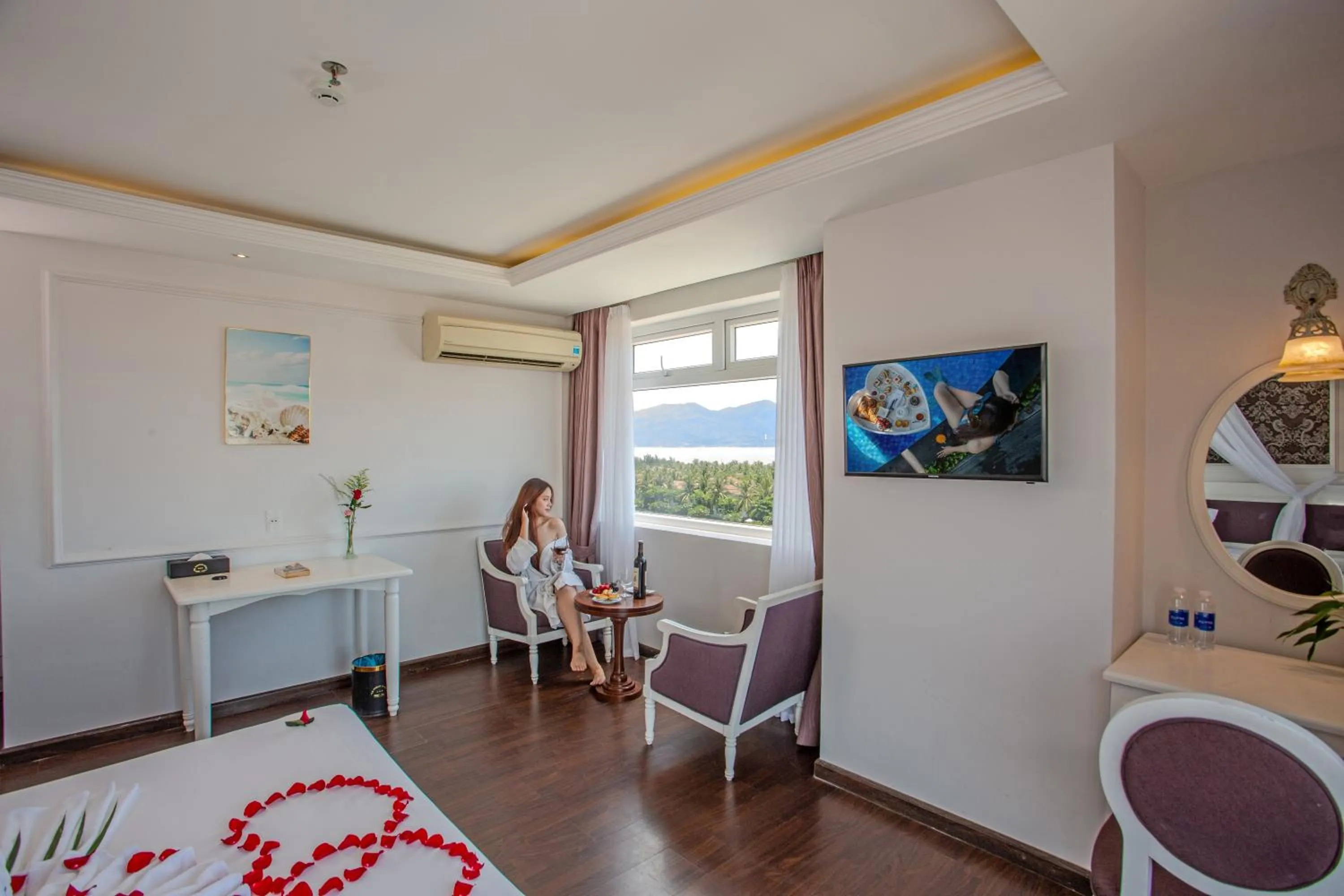 Photo of the whole room in Sea Phoenix Hotel Da Nang