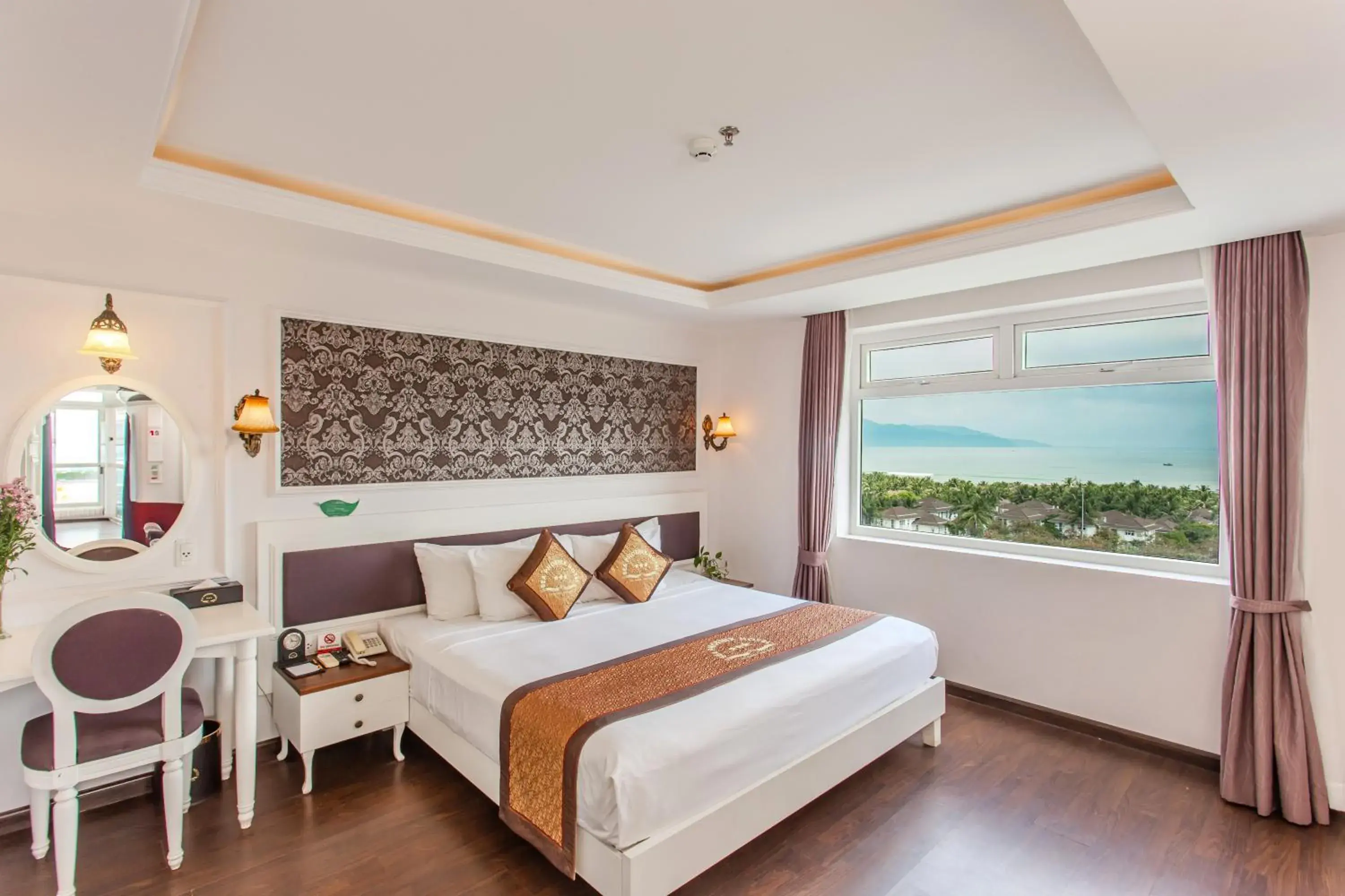 Bedroom, Bed in Sea Phoenix Hotel Da Nang Bedroom, Bed in Sea Phoenix Hotel Da Nang