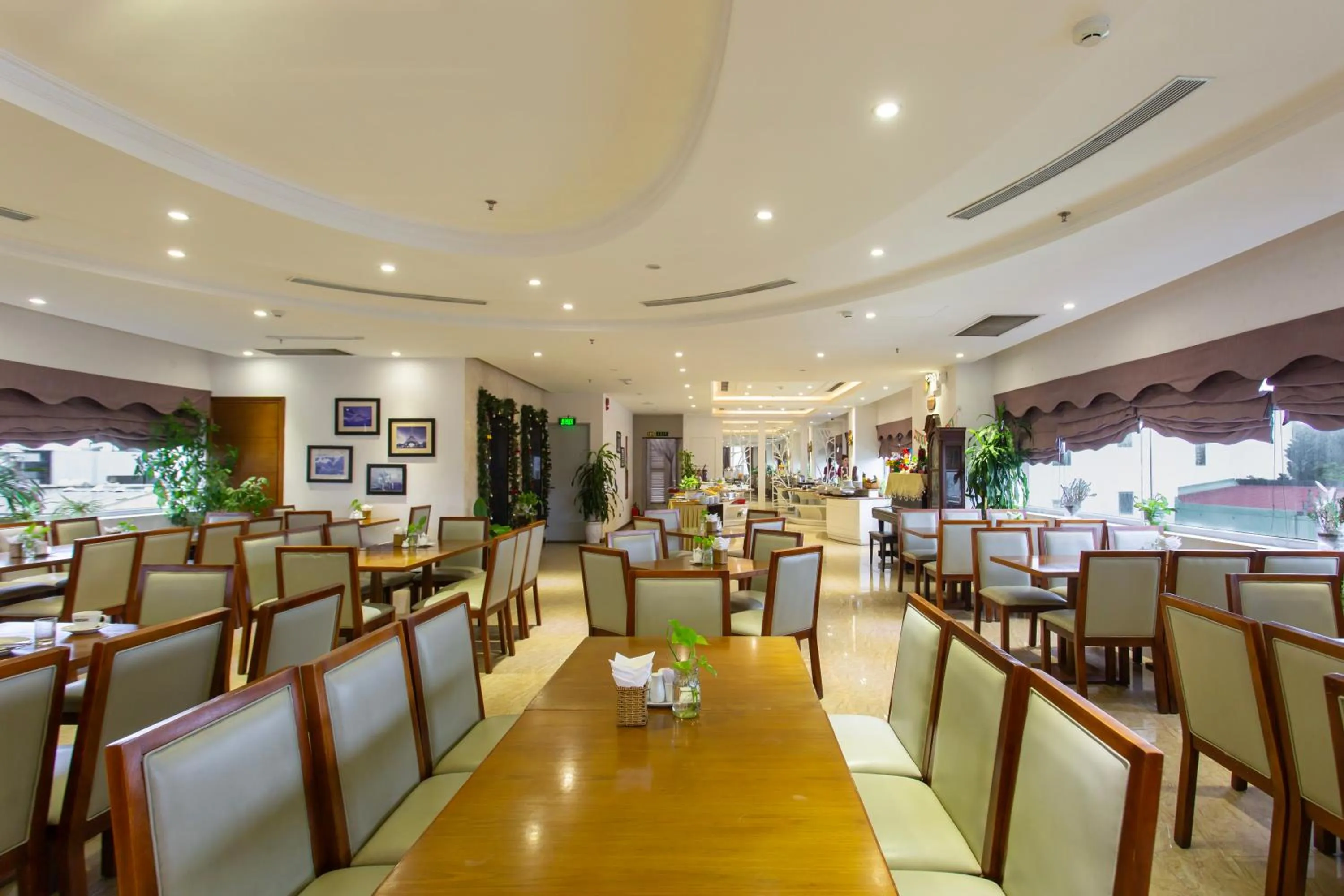 Restaurant/places to eat in Sea Phoenix Hotel Da Nang