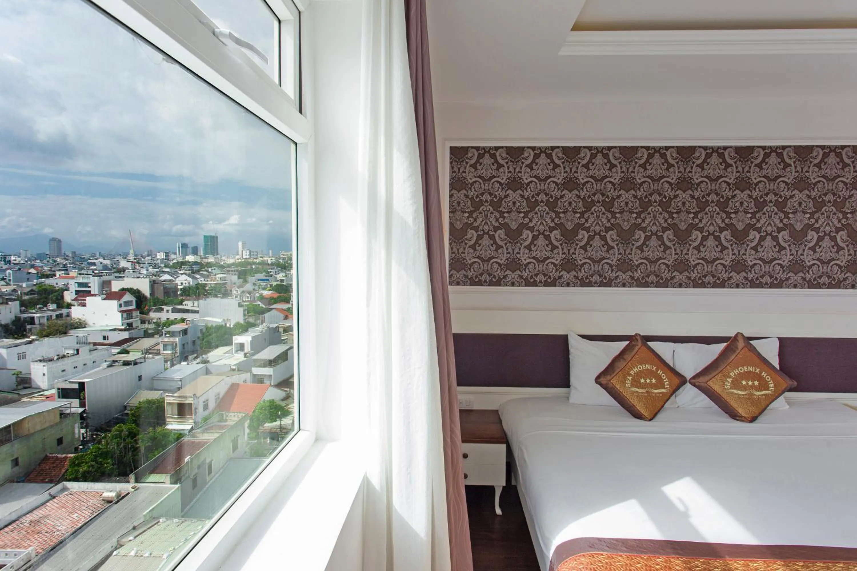 City view, Bed in Sea Phoenix Hotel Da Nang