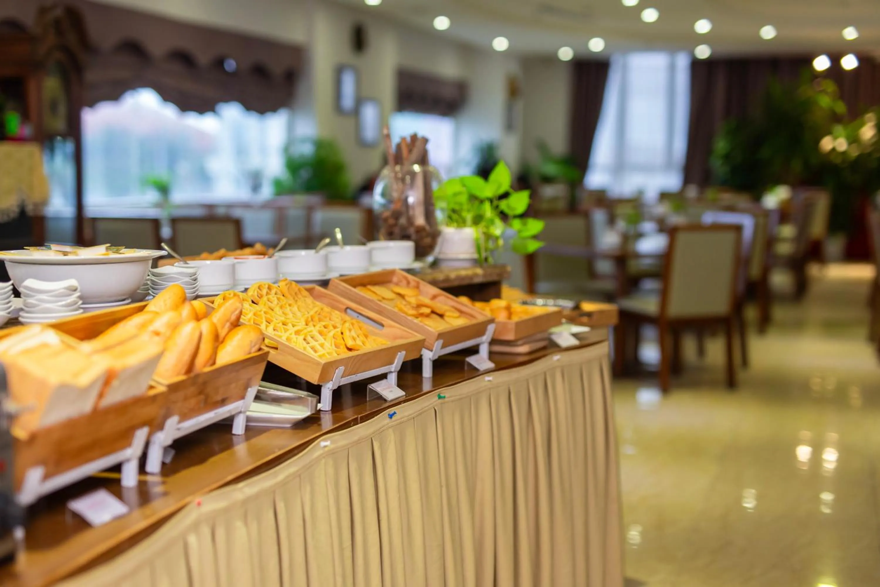 Restaurant/places to eat in Sea Phoenix Hotel Da Nang