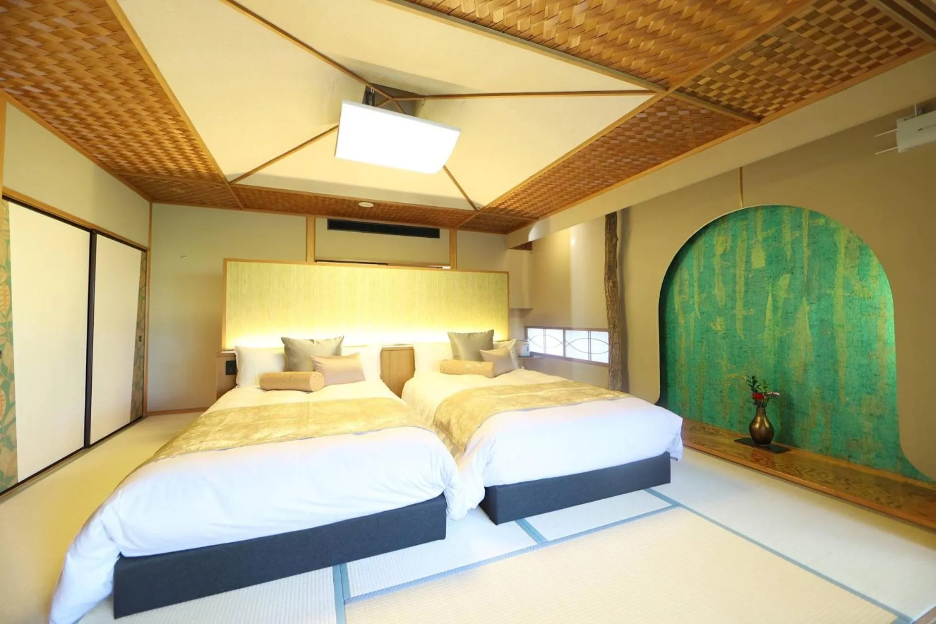 Photo of the whole room, Bed in ABBA Resorts Izu - Zagyosoh