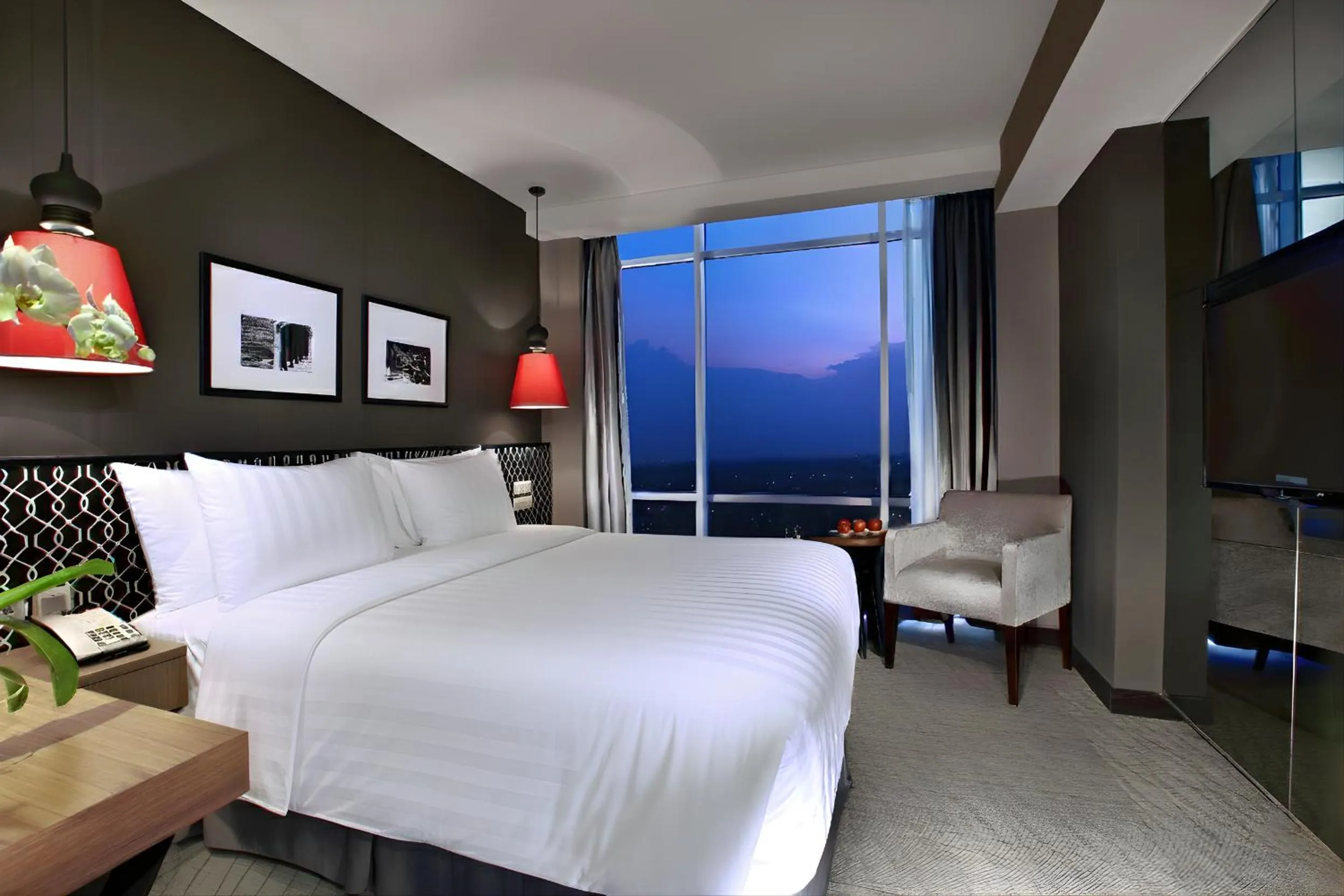 Bedroom, Bed in Aston Priority Simatupang Hotel and Conference Center