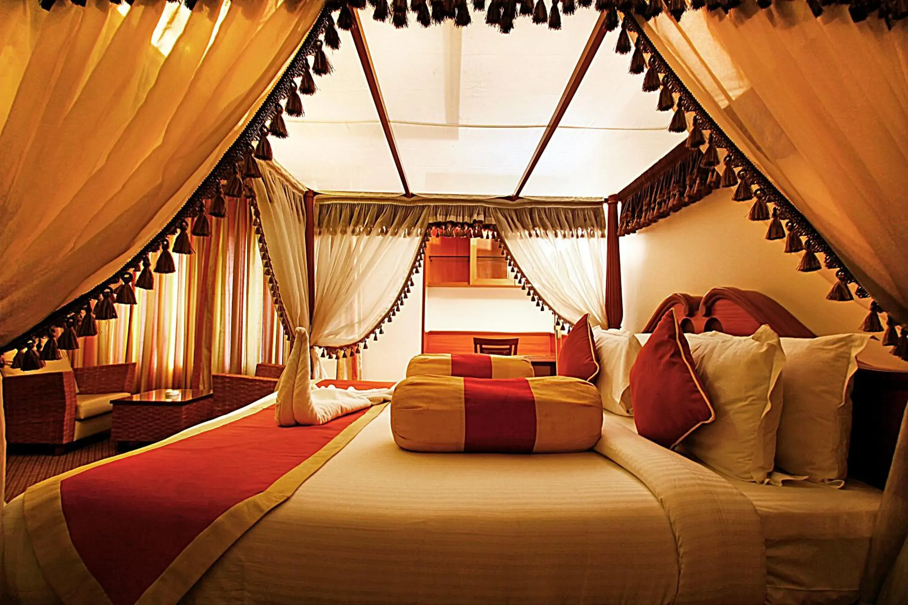 Bed in Cenneys Gateway - Pride of Salem Bed in Cenneys Gateway - Pride of Salem