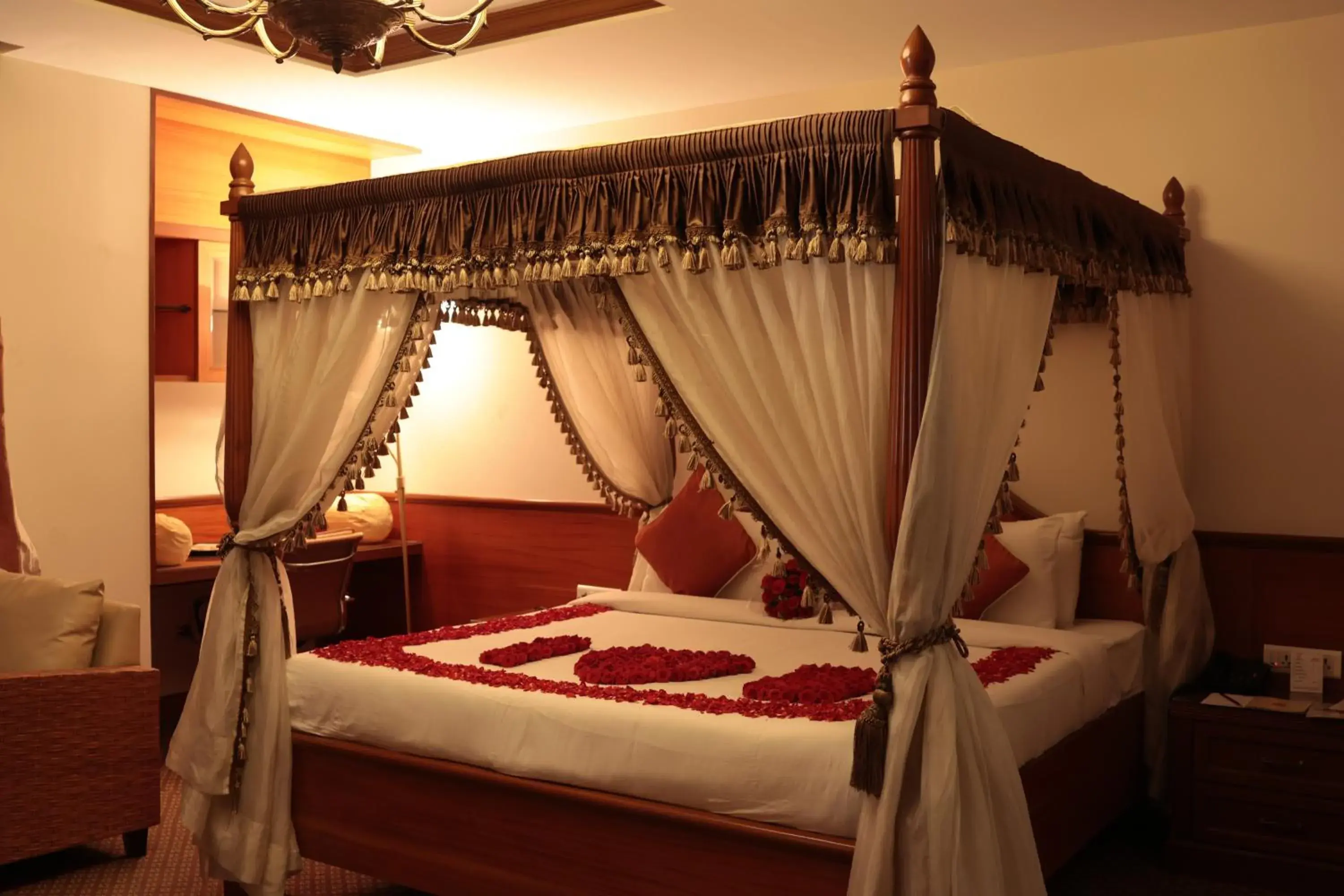 Bed in Cenneys Gateway - Pride of Salem Bed in Cenneys Gateway - Pride of Salem