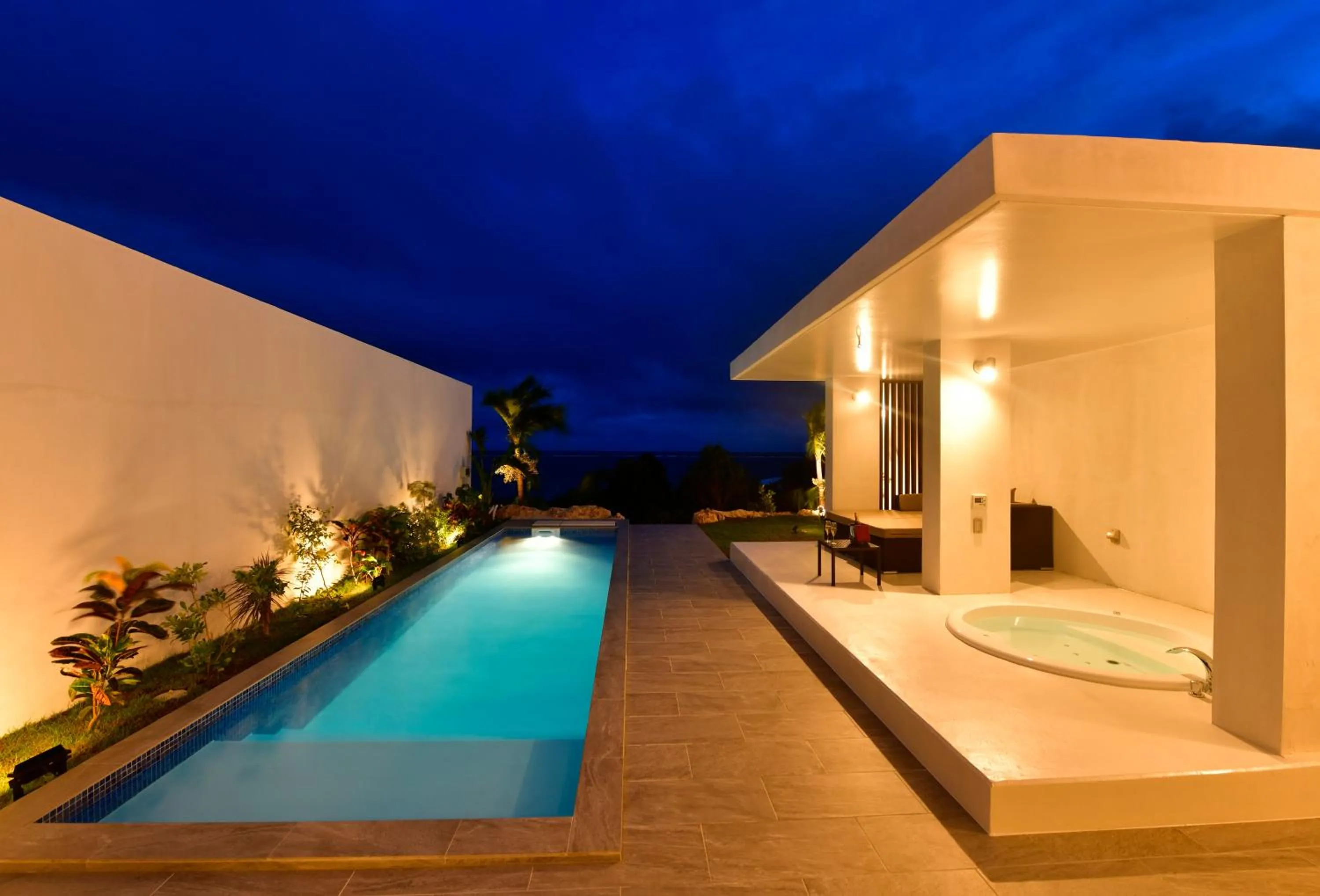 Summer in Feliz Villa Suite Miyakojima Ueno