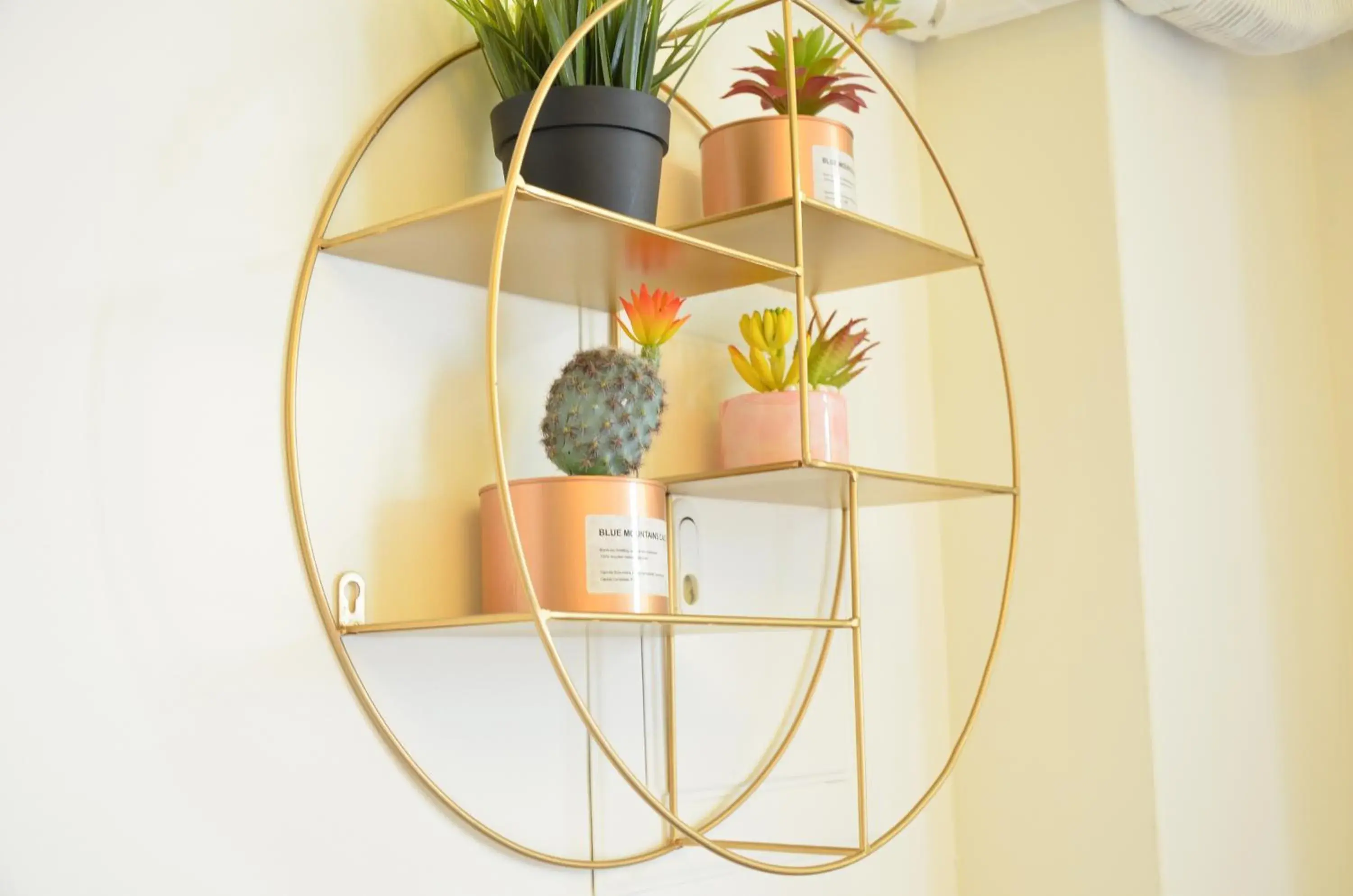 Decorative detail in Piau Po 21 Inn Decorative detail in Piau Po 21 Inn