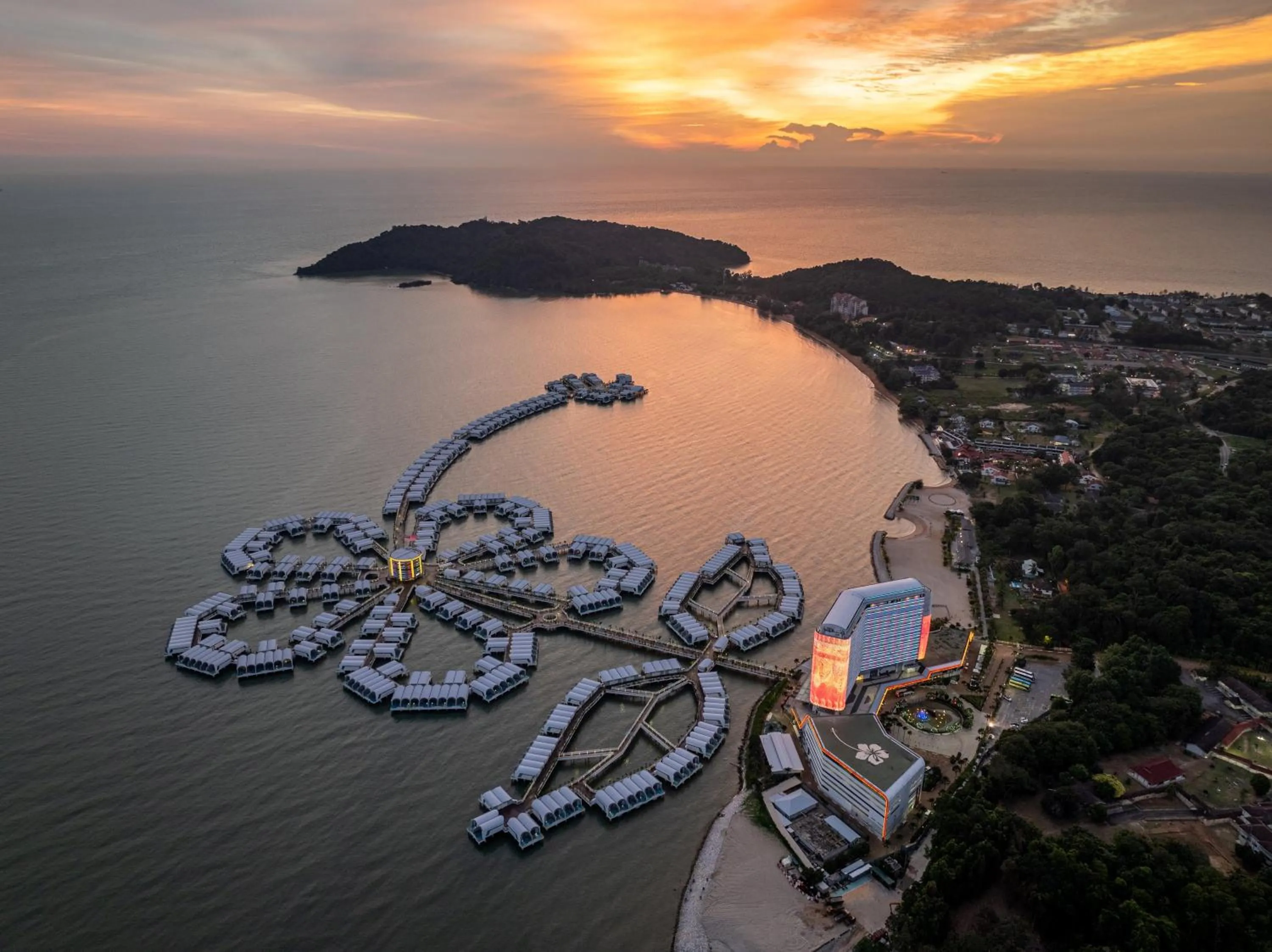 Property building in Lexis Hibiscus Port Dickson