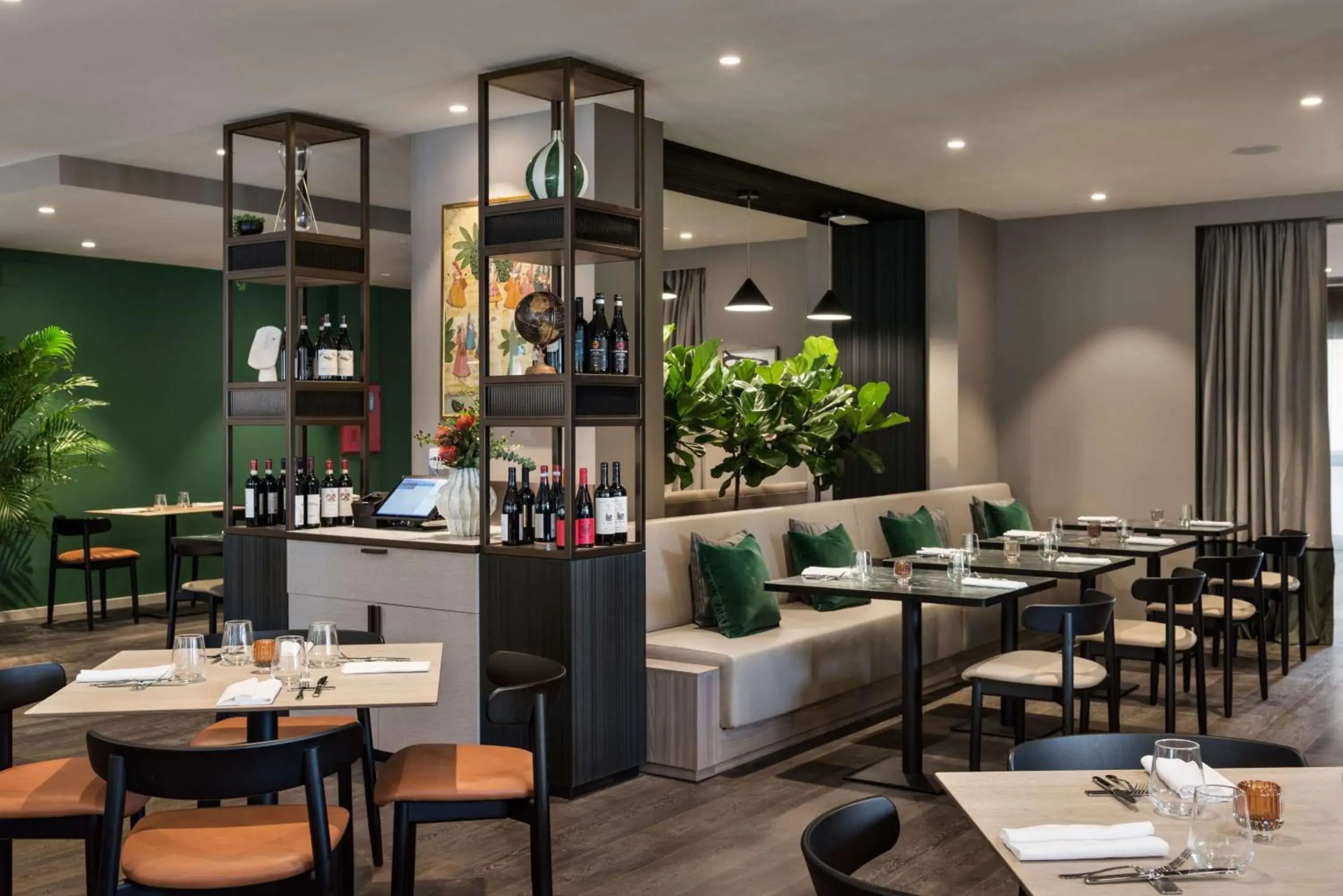 Restaurant/places to eat in Ambasciatori Hotel Venice Mestre, Tapestry Collection by Hilton Restaurant/places to eat in Ambasciatori Hotel Venice Mestre, Tapestry Collection by Hilton