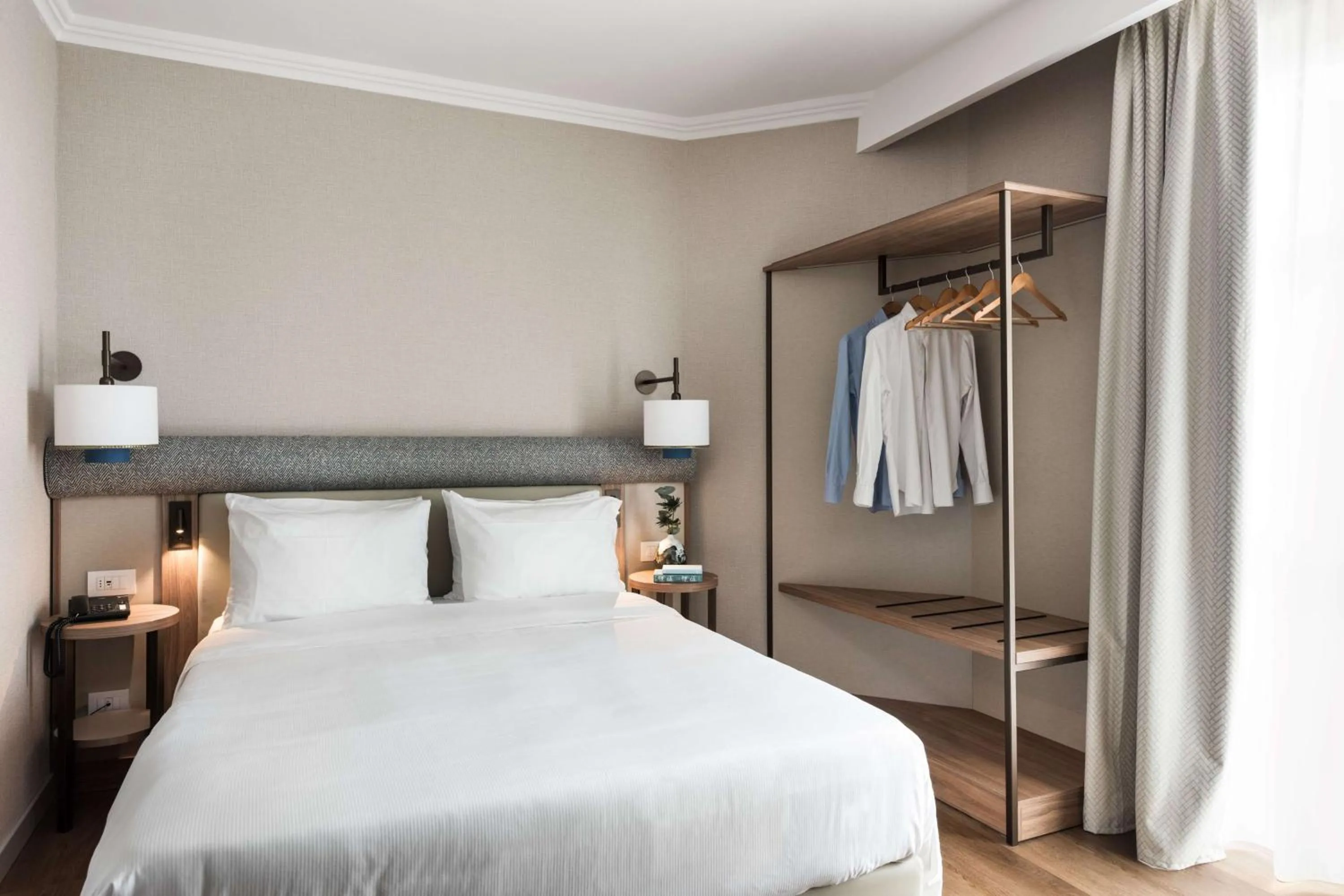 Bed in Ambasciatori Hotel Venice Mestre, Tapestry Collection by Hilton