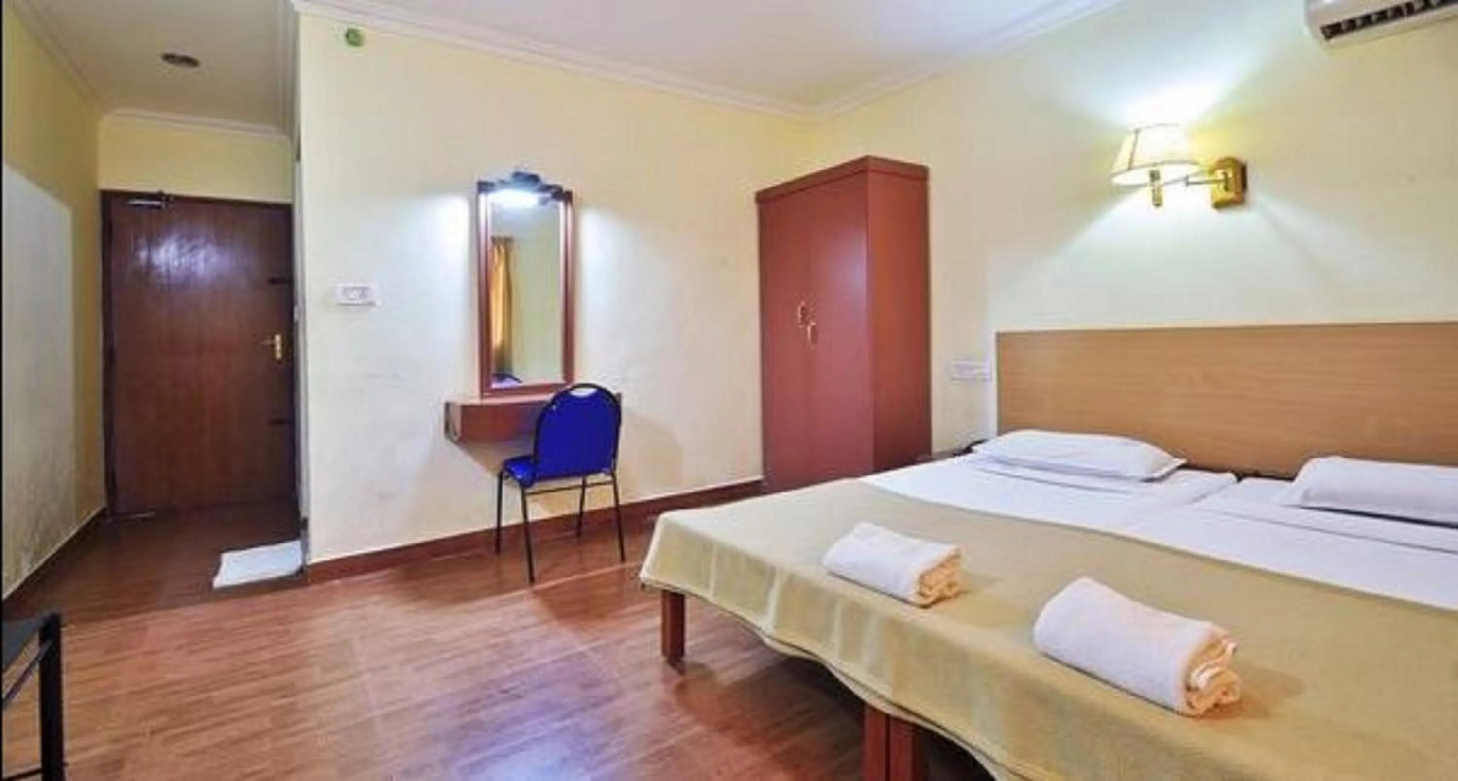 Photo of the whole room, Bed in Hotel Srinivas