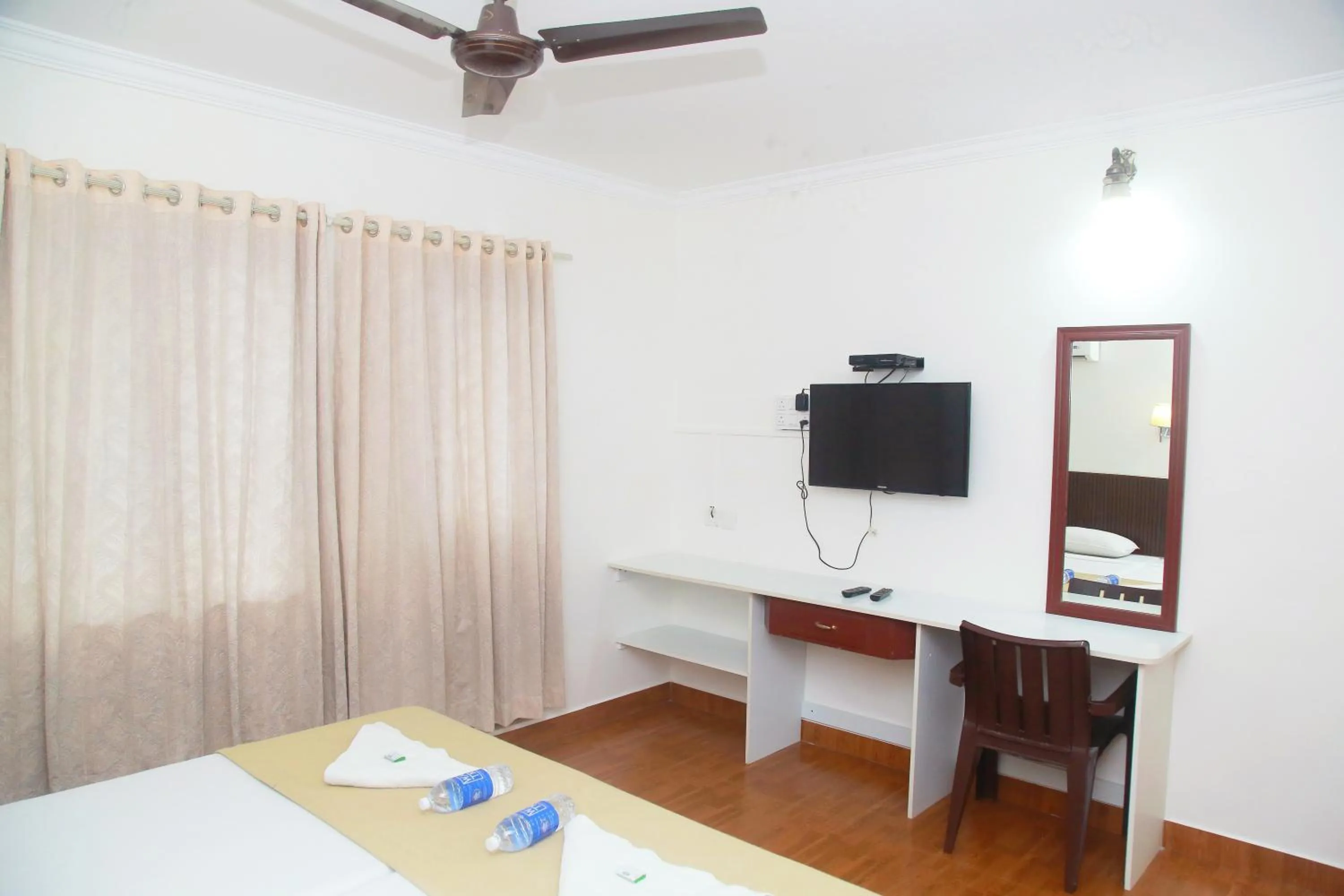 Bed in Hotel Srinivas